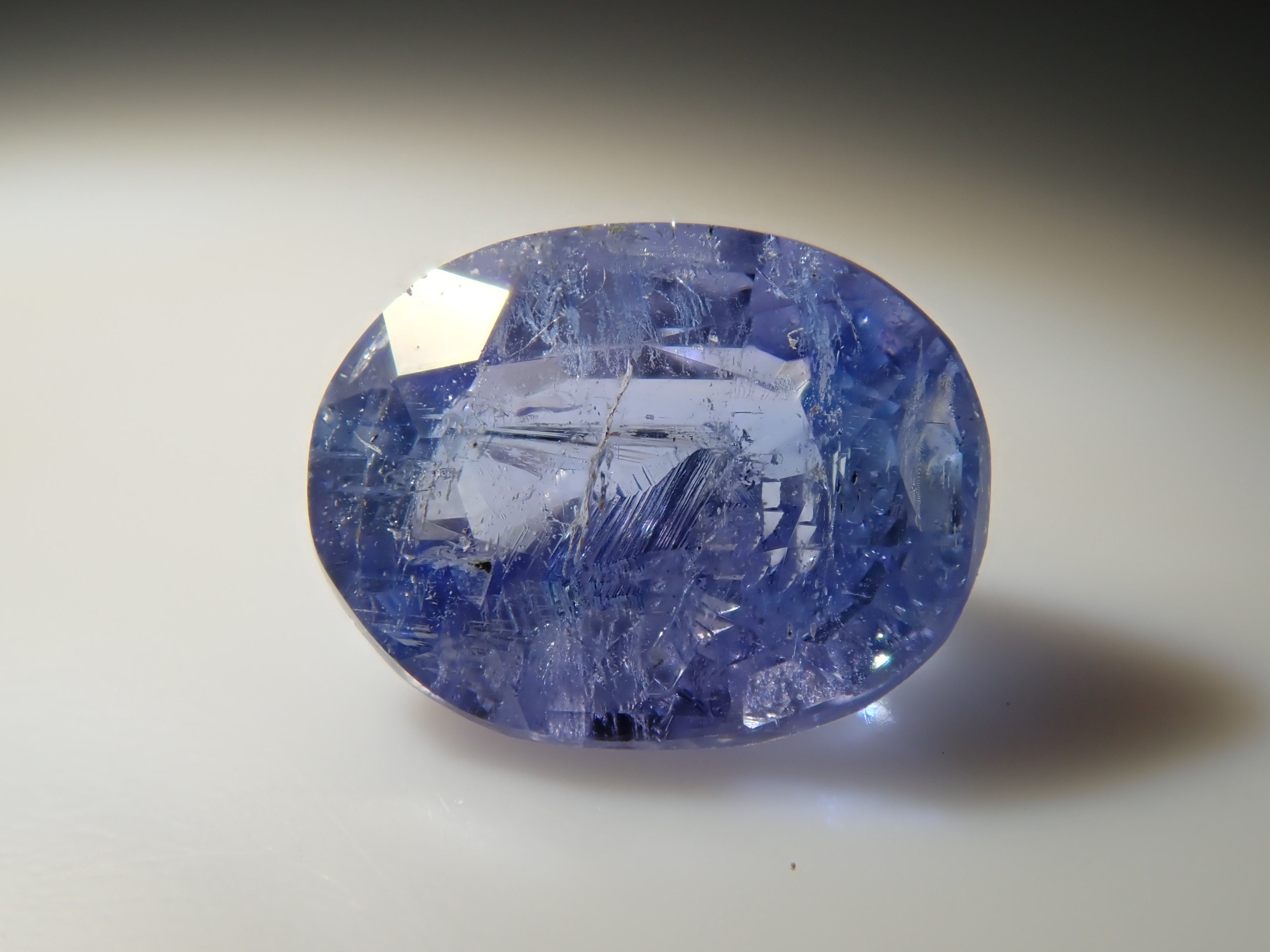 【12562579掲載】ナミビア産ジェレメジェバイト 0.355ctルース