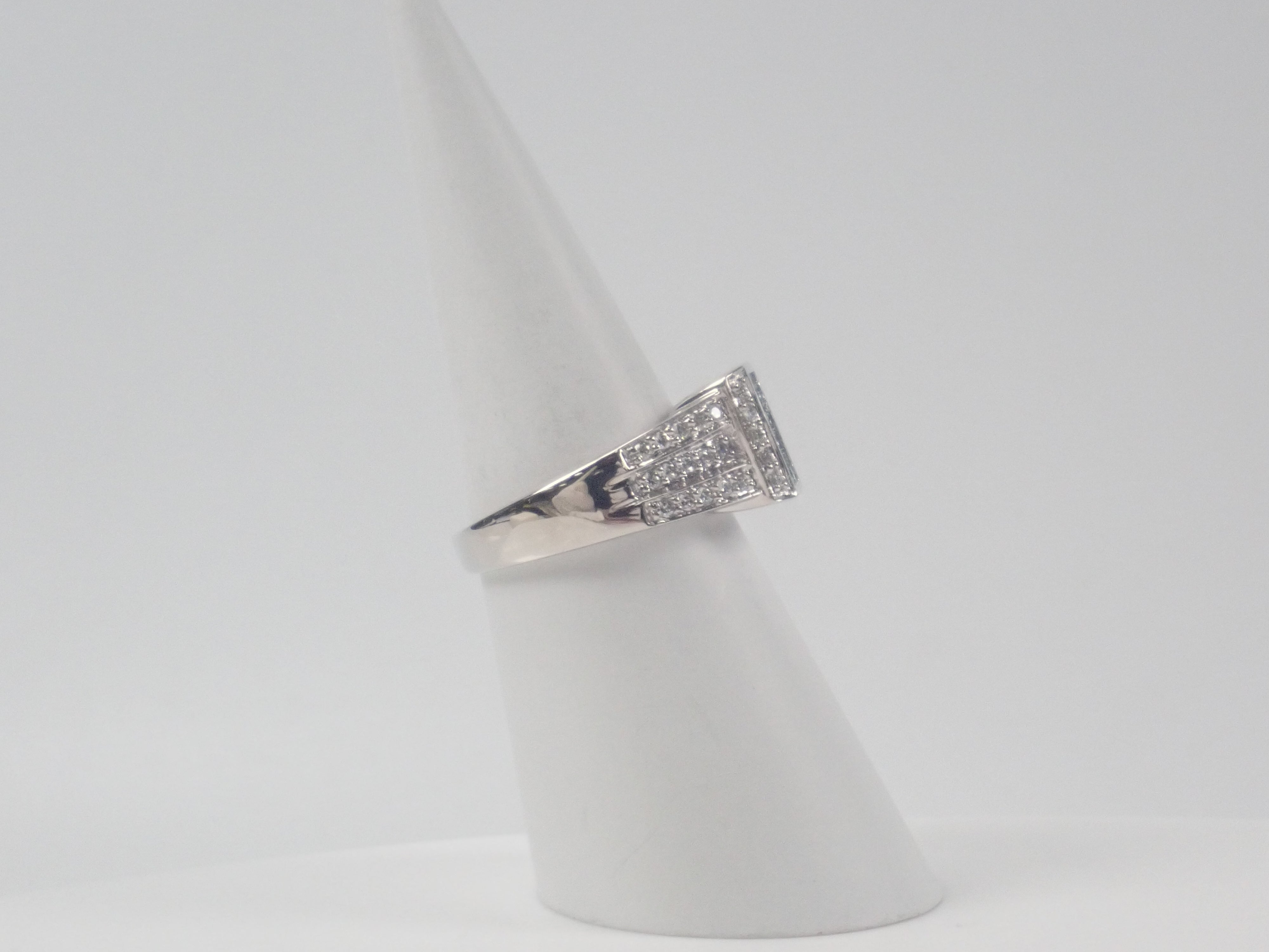 Pt900 アイスブルーダイヤモンド（トリートメント） 1.00ct リング