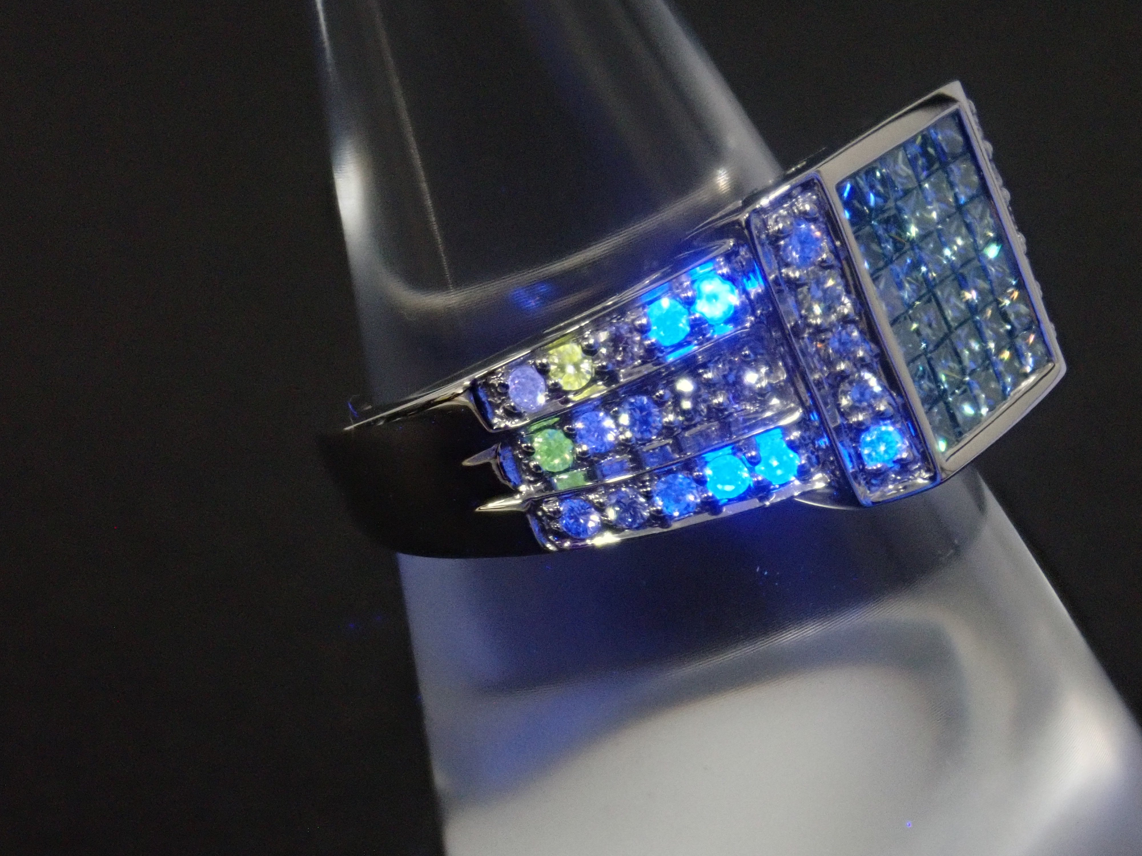 バ*ー様 天然ダイヤモンド ブルーダイヤ pt900リング 1.00ct総重量8 Pt900 アイスブルーダイヤモンド・ダイヤモンド1.00ct リング 鑑別書