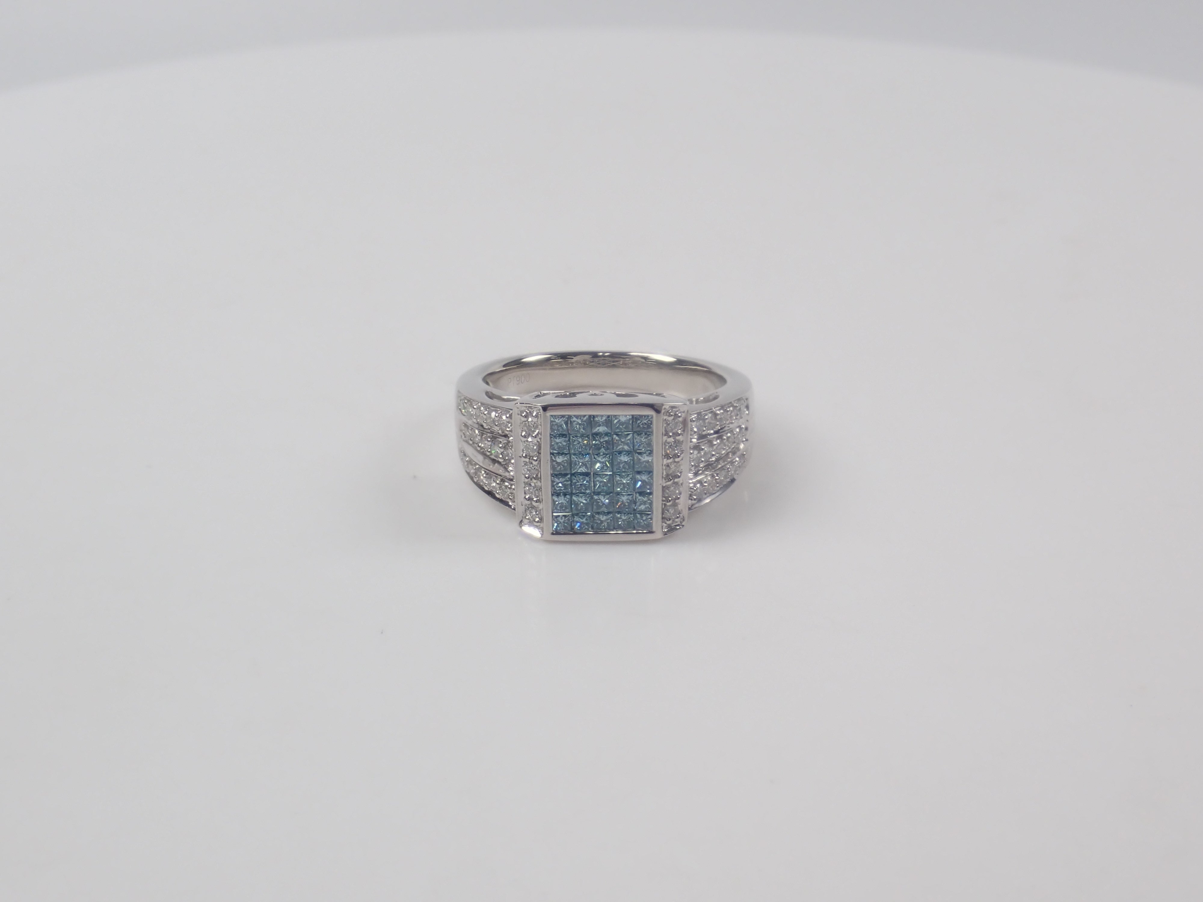 Pt900 アイスブルーダイヤモンド（トリートメント） 1.00ct リング