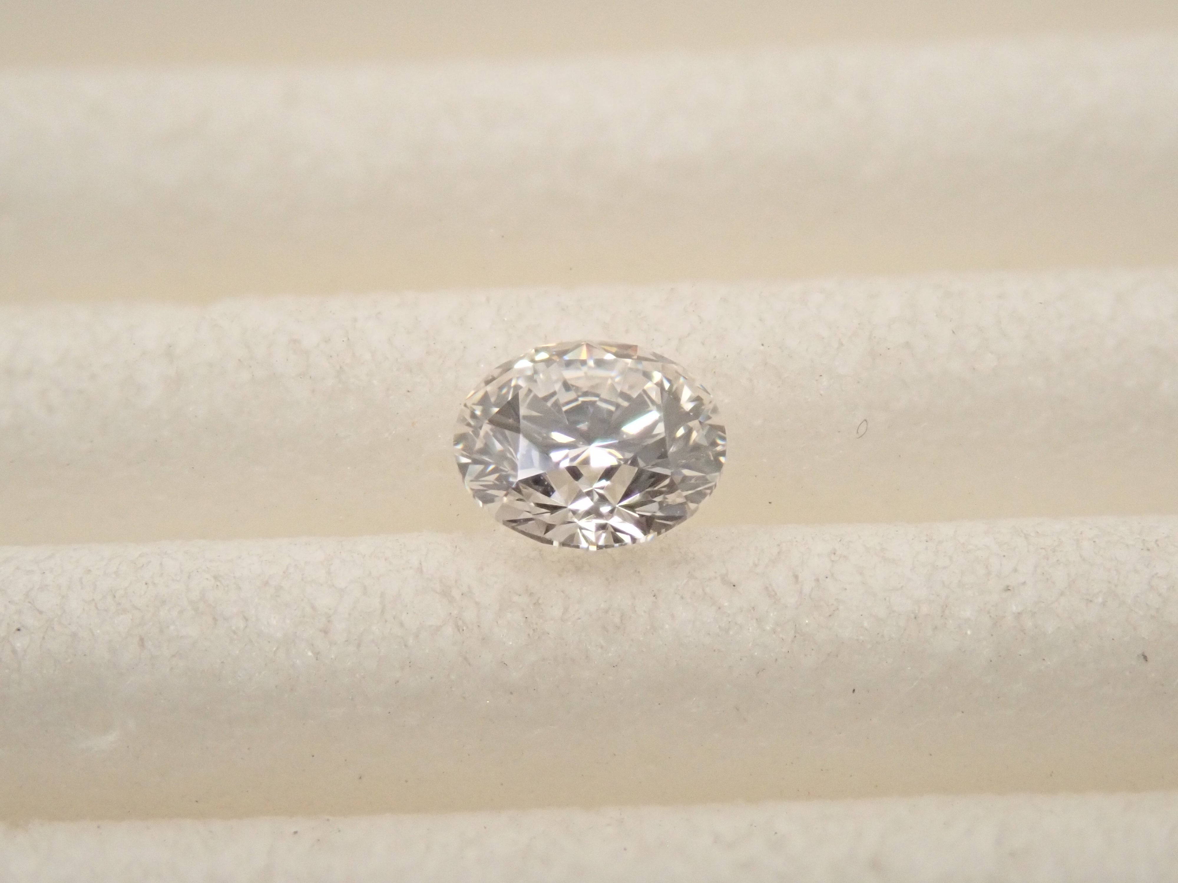 【32501889掲載】ダイヤモンド（H&C） 0.194ctルース(G, VVS-1, 3Excellent H&C)