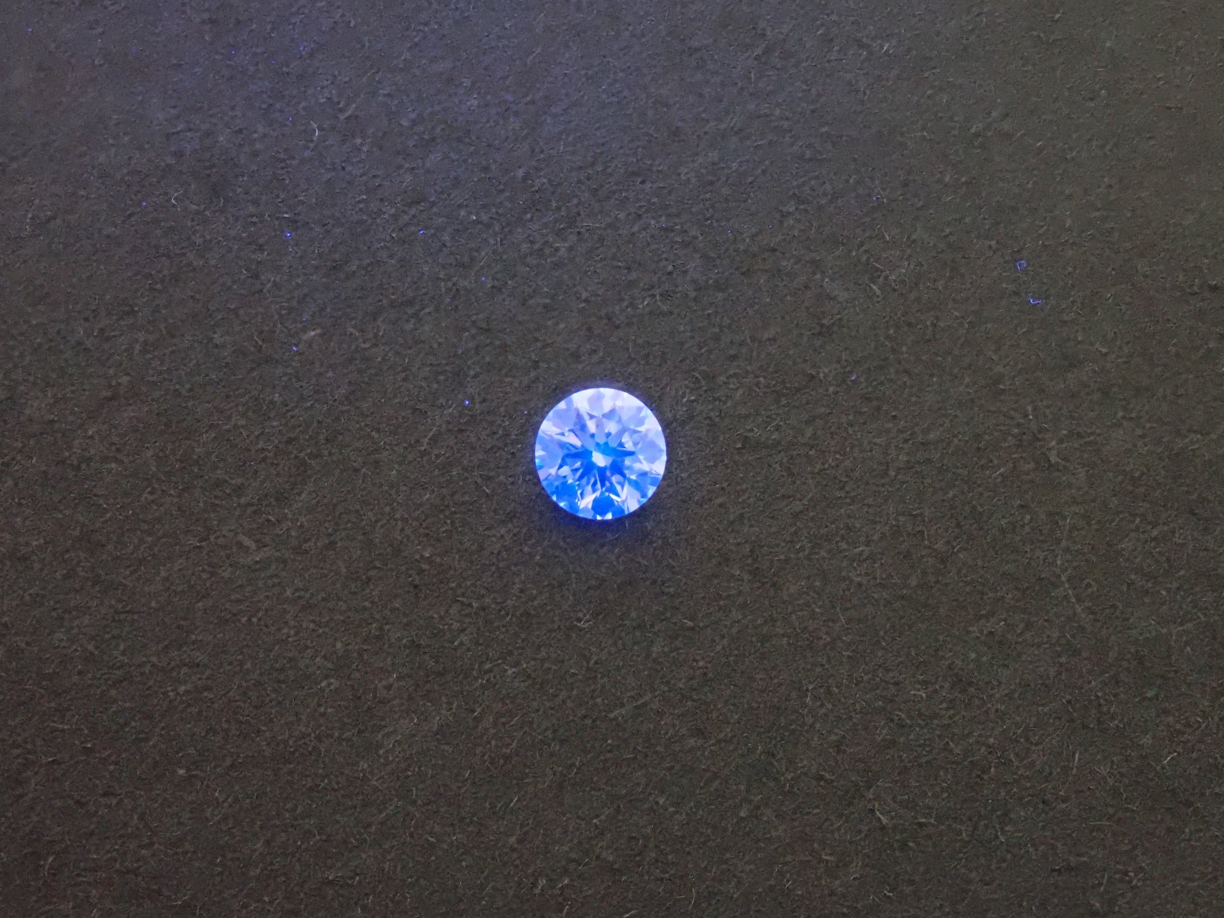 【32501889掲載】ダイヤモンド（H&C） 0.194ctルース(G, VVS-1, 3Excellent H&C)