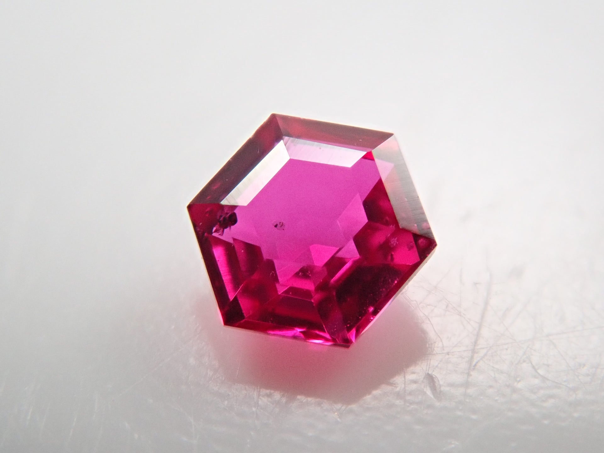 天然ルビー 0.94ct ふさげ