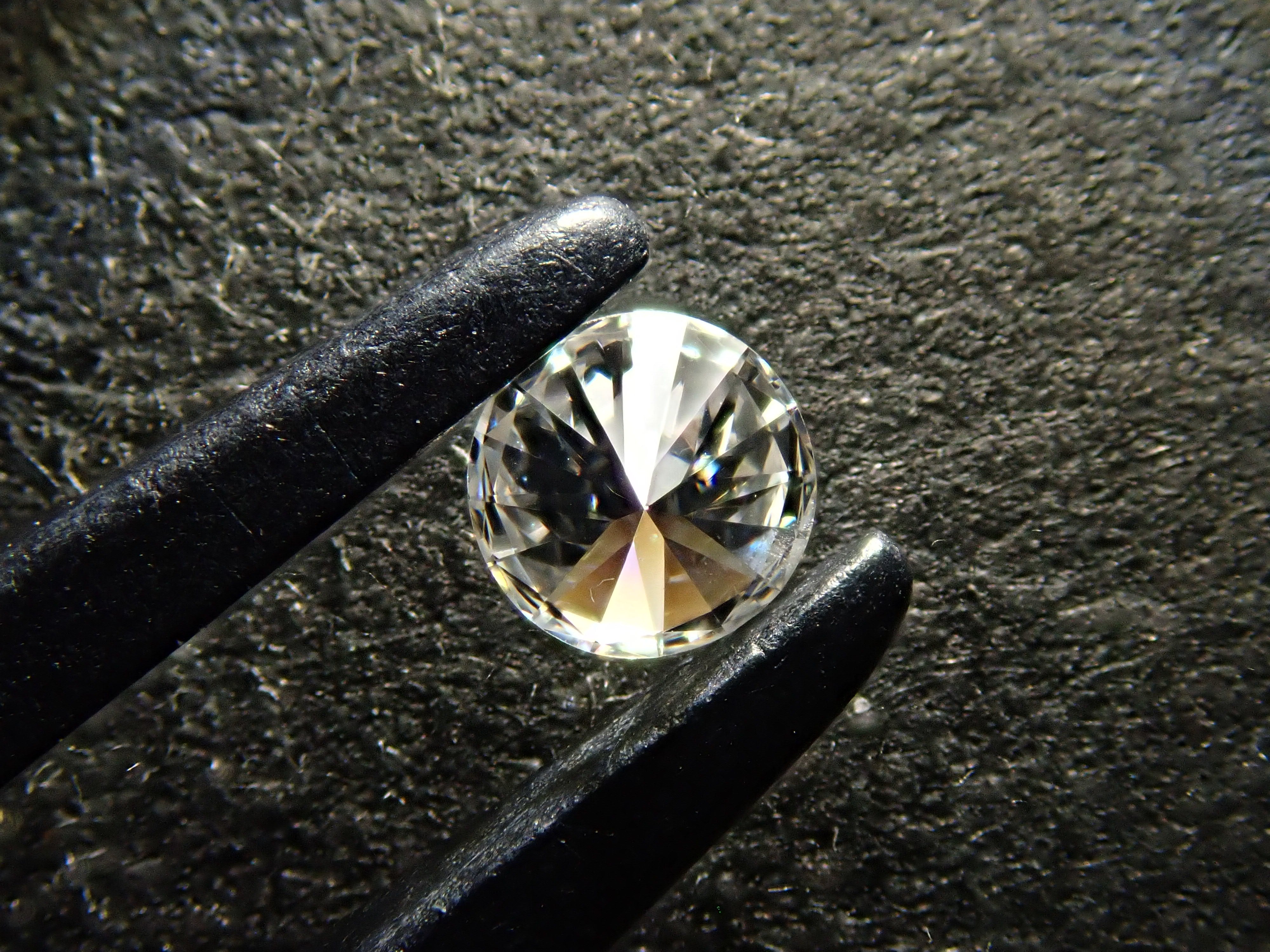 【32501897掲載】ダイヤモンド 0.101ctルース(D, VVS-2, VeryGood)