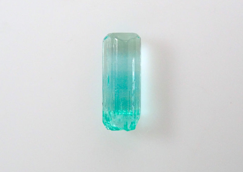 [On sale from 10pm on 4/26] Colombian emerald 0.410ct rough stone (bicolor)