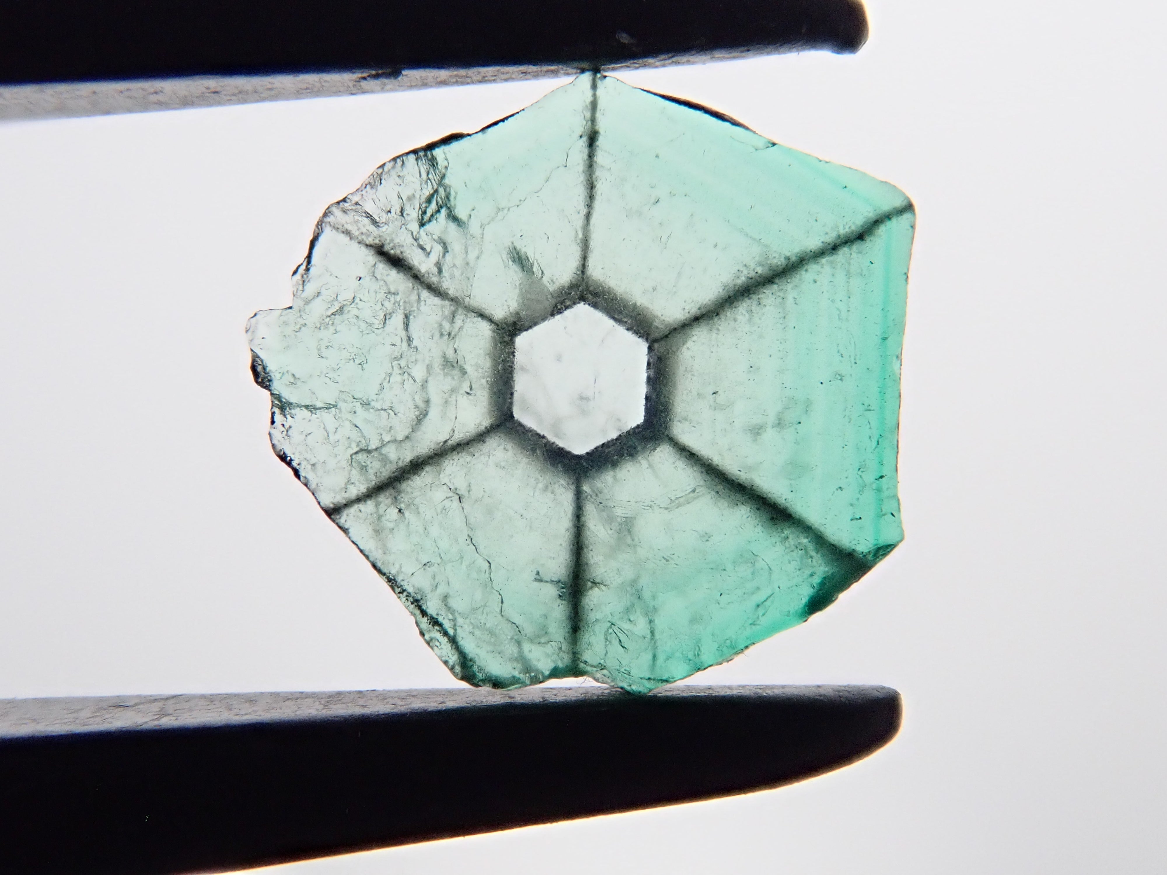 エメラルド様　複数購入③ コロンビア産トラピッチェエメラルド 0.538ct原石