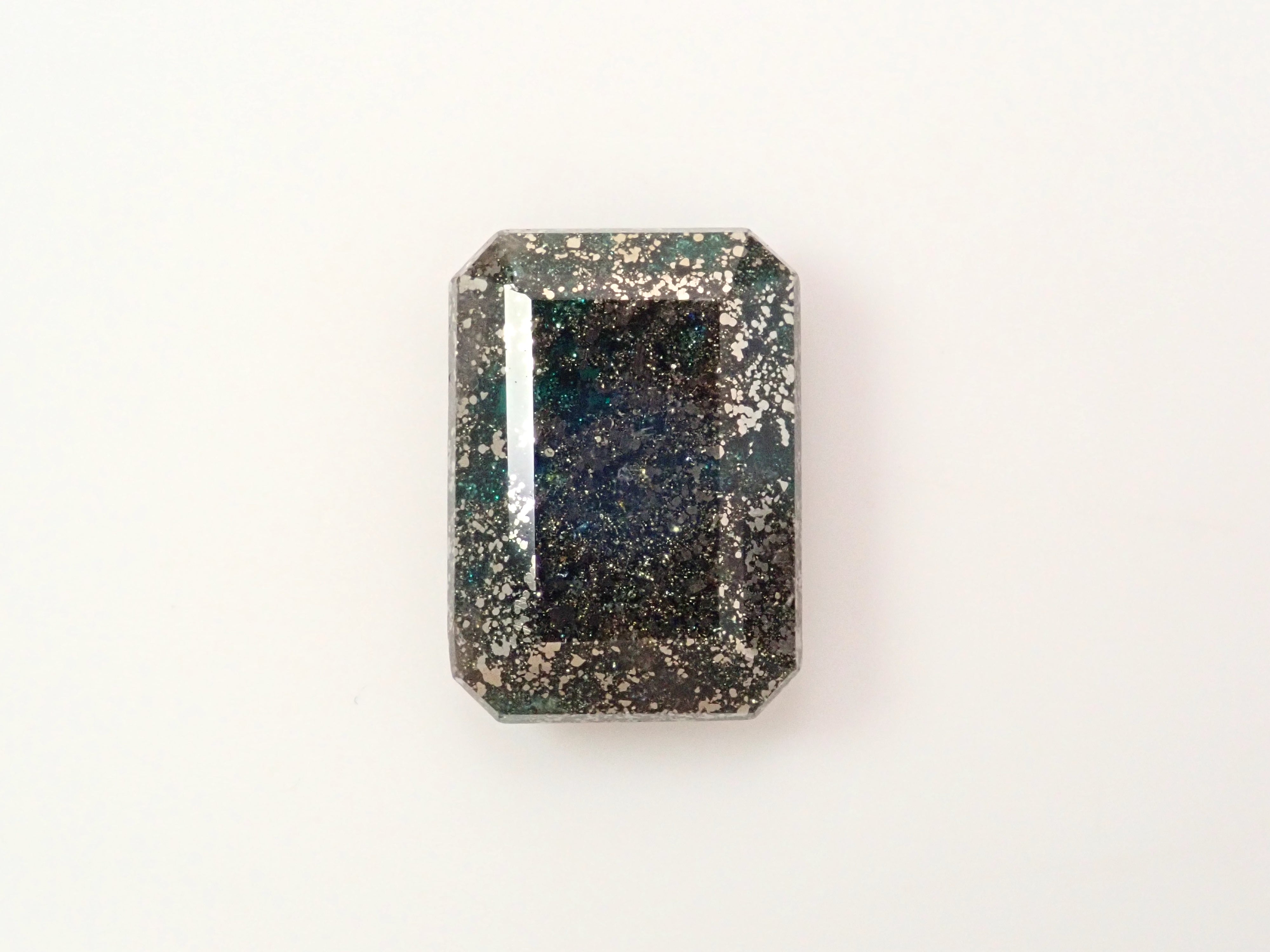 【抽選販売0428_2_04】コロンビア産パイライトインエメラルド 4.221ctルース