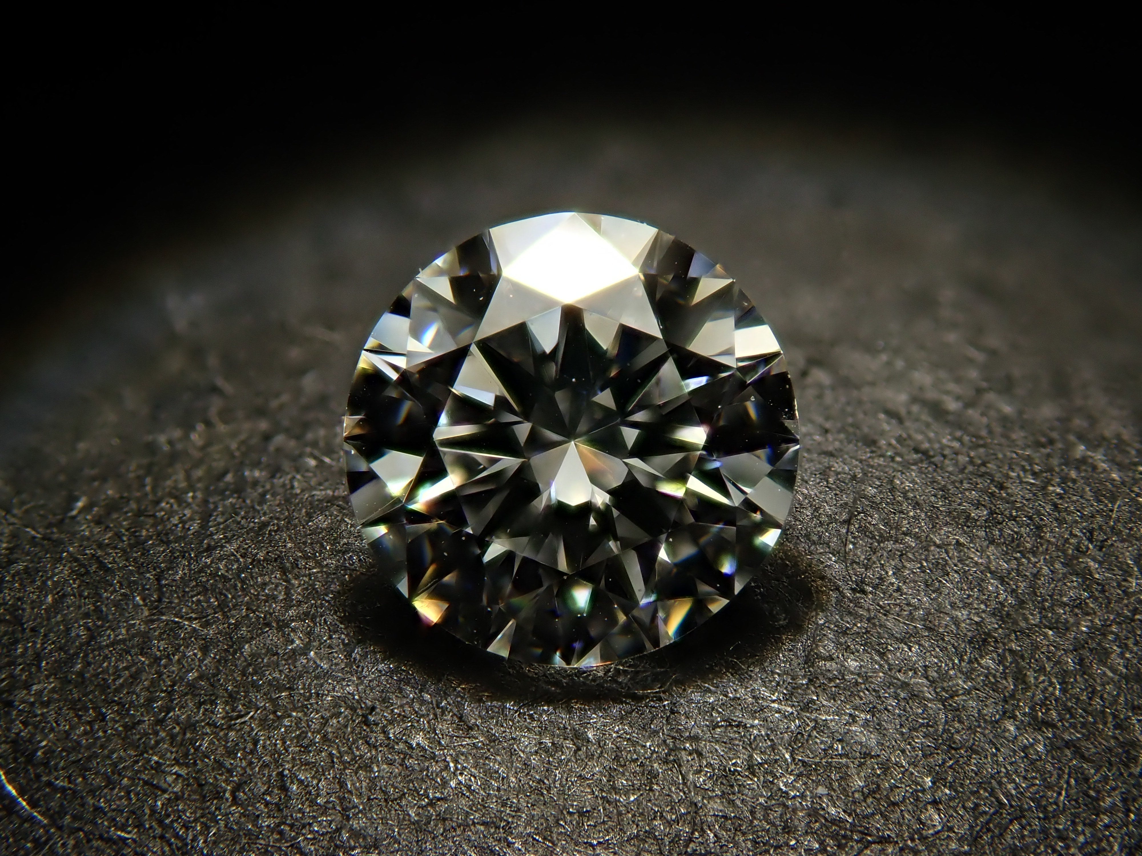 【32501902掲載】インターナリーフローレスダイヤモンド 0.300ctルース(F, IF, 3Excellent)