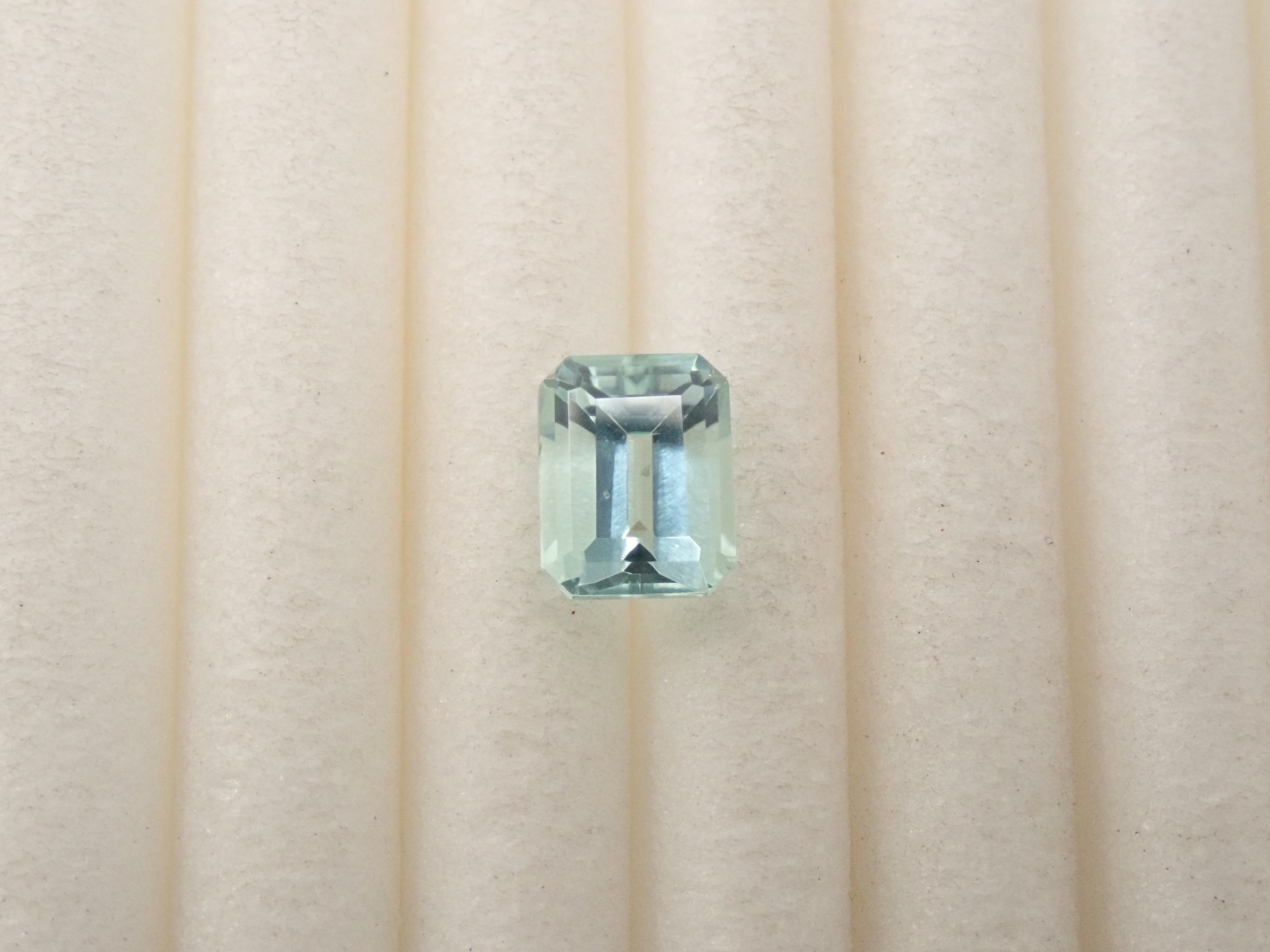 【12562853掲載】ボリビア産フォスフォフィライト 0.448ctルース