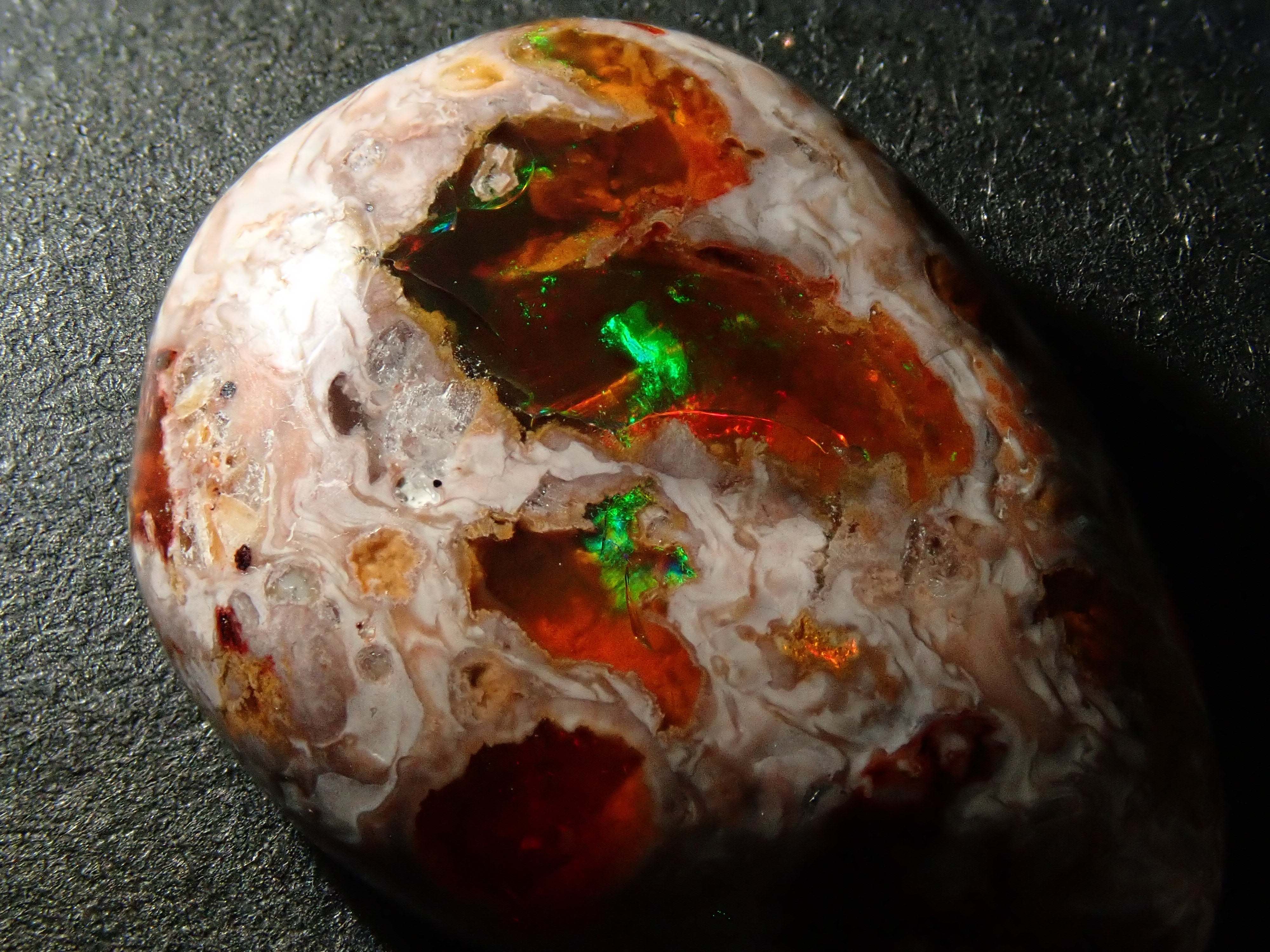 【12562861掲載】メキシコ産カンテラオパール 7.520ctルース