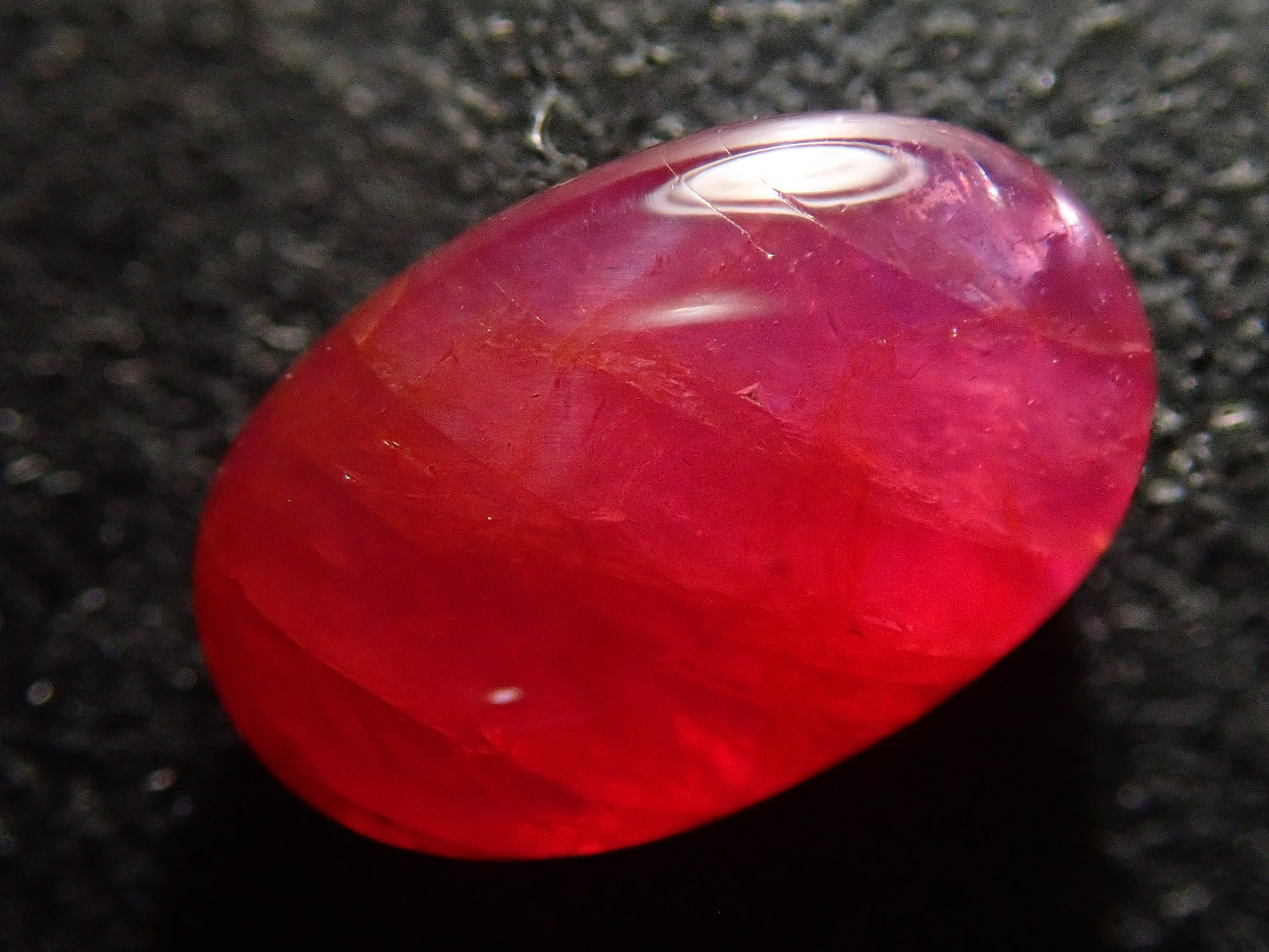 【12562859掲載】ベトナム産スタールビー（非加熱） 1.696ctルース