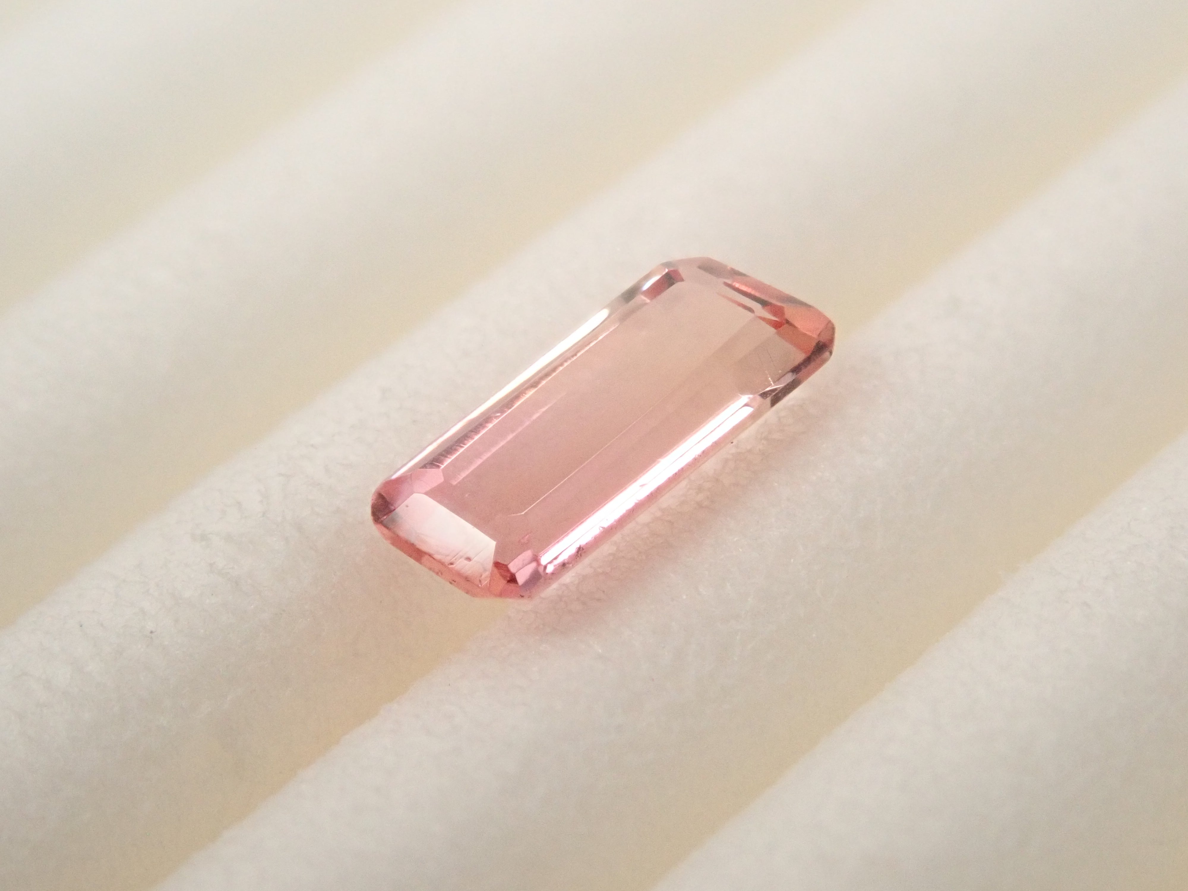 【12562795掲載】ブラジル産非加熱インペリアルトパーズ（シェリーカラー） 0.314ctルース