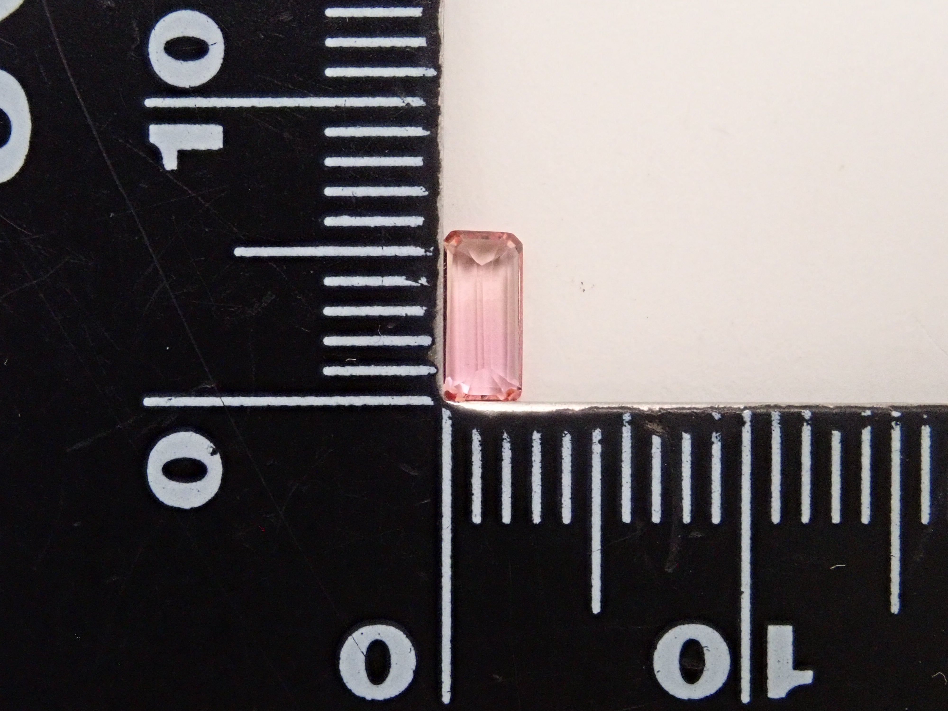 【12562795掲載】ブラジル産非加熱インペリアルトパーズ（シェリーカラー） 0.314ctルース