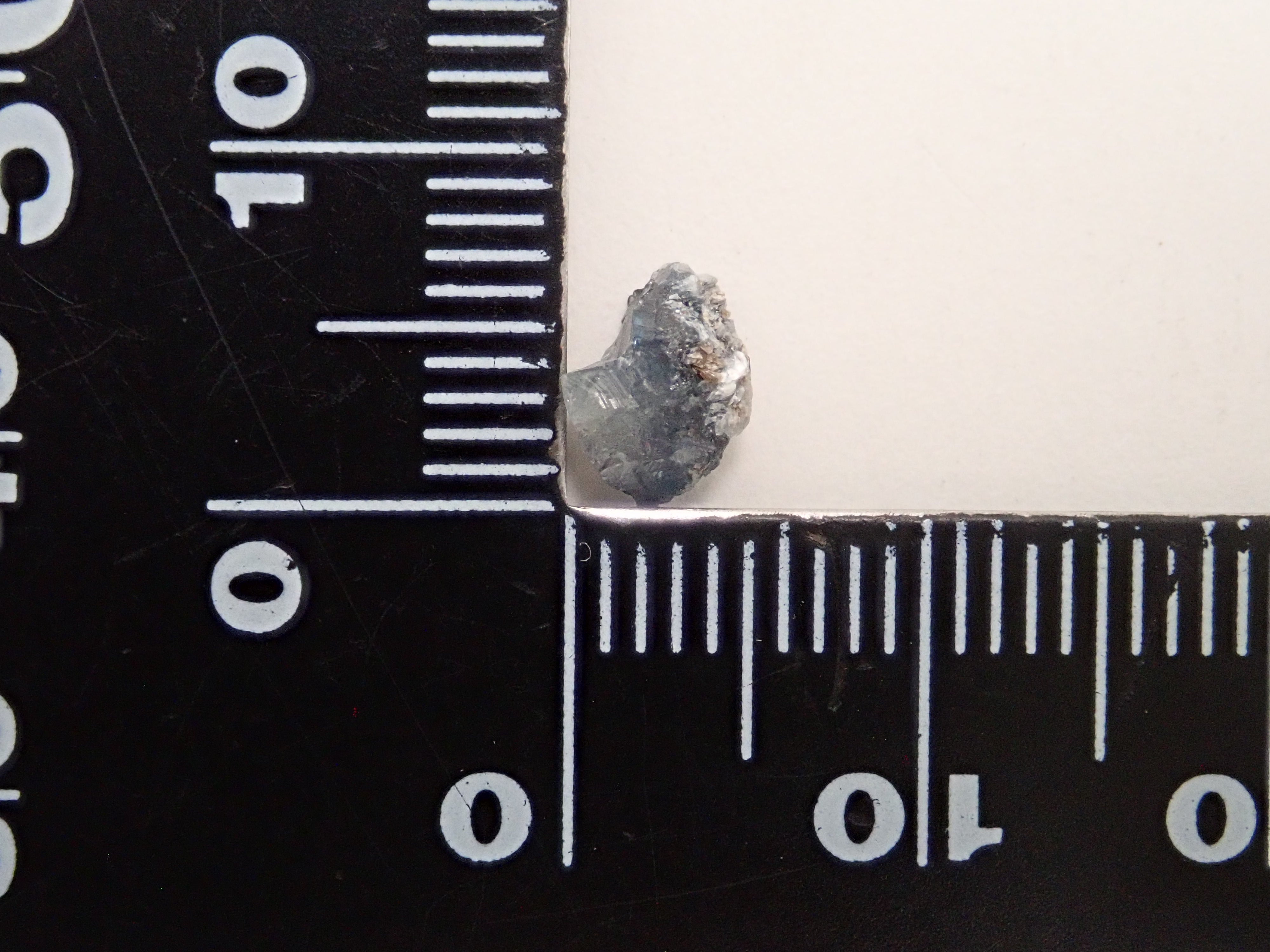 【12562798掲載】タンザニア産アレキサンドライト 0.843ct原石