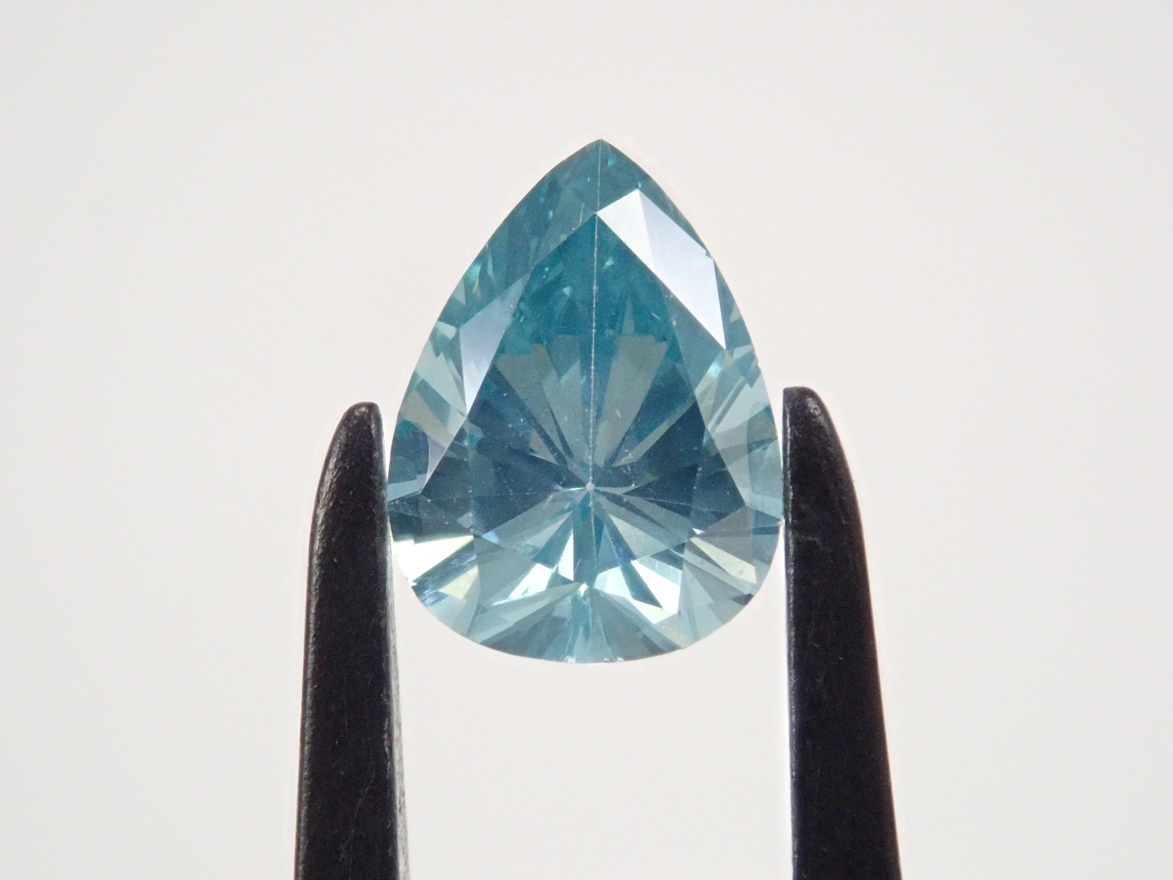 【32501905掲載】ブルーダイヤモンド（トリートメント） 0.801ctルース(FANCY INTENSE GREEN BLUE, SI-2)