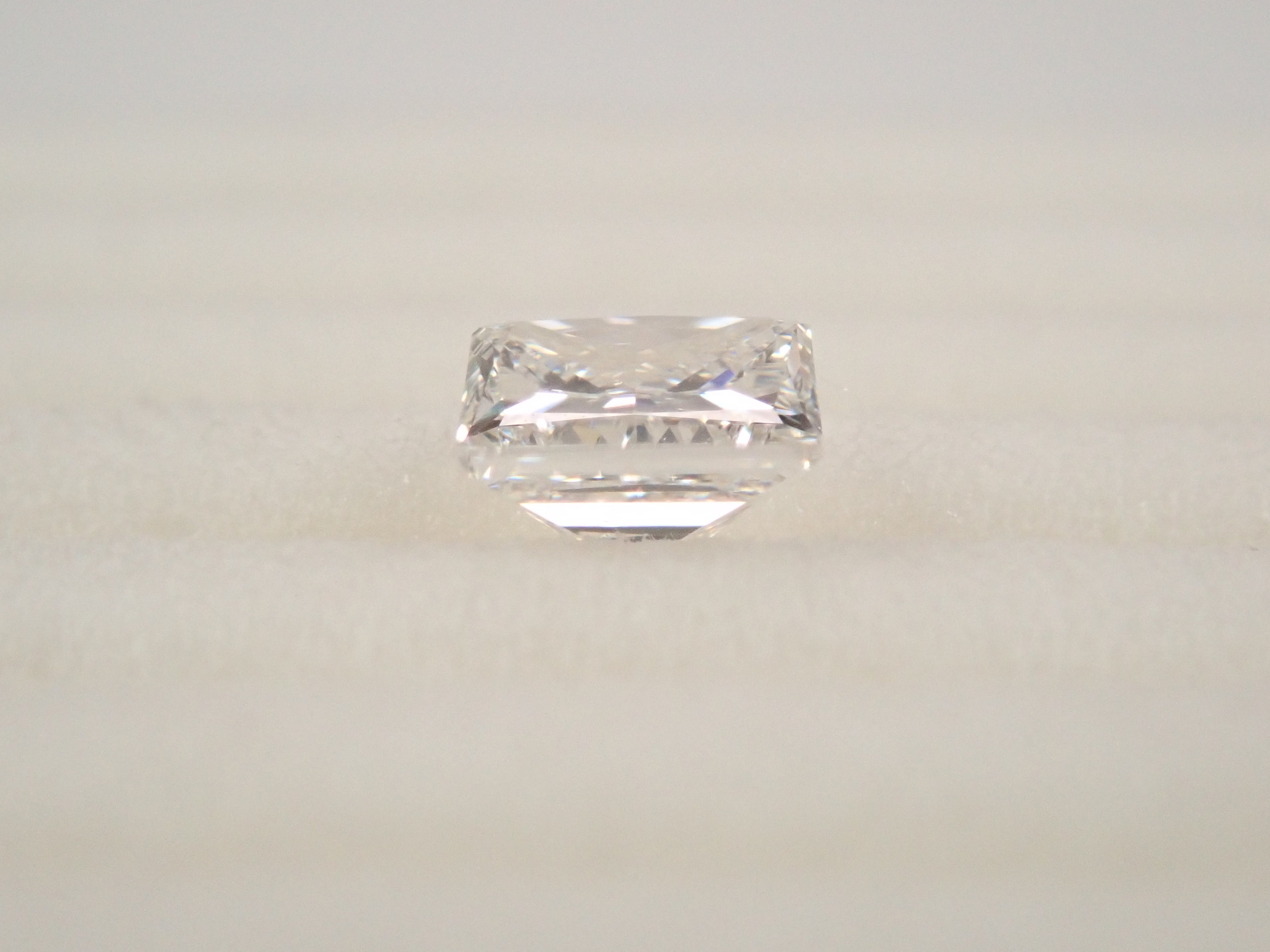 【32501907掲載】ダイヤモンド 0.319ctルース(F, SI-1)