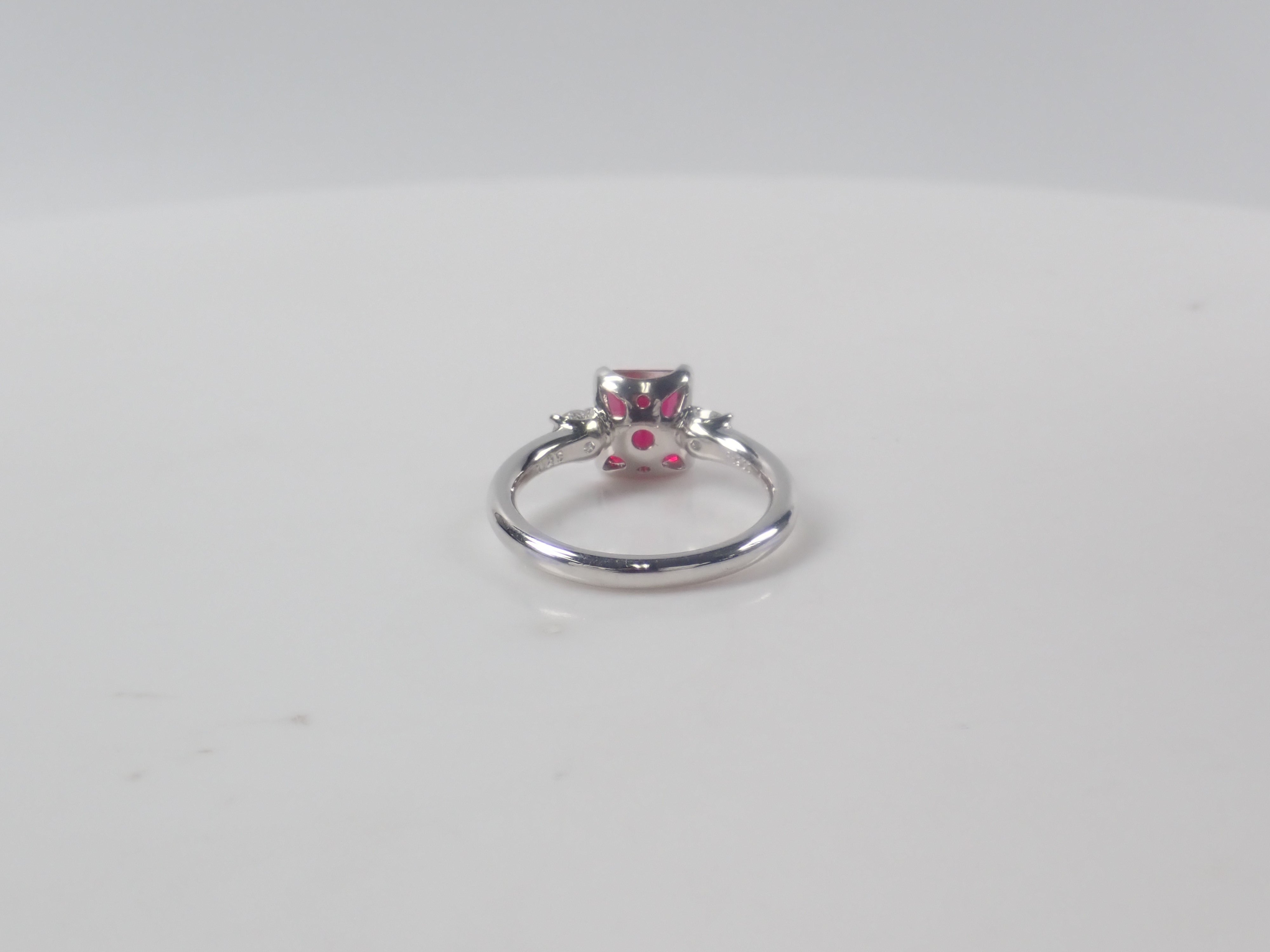 【22602586掲載】【カラフリ】Pt900 合成ルビー 1.61ct リング