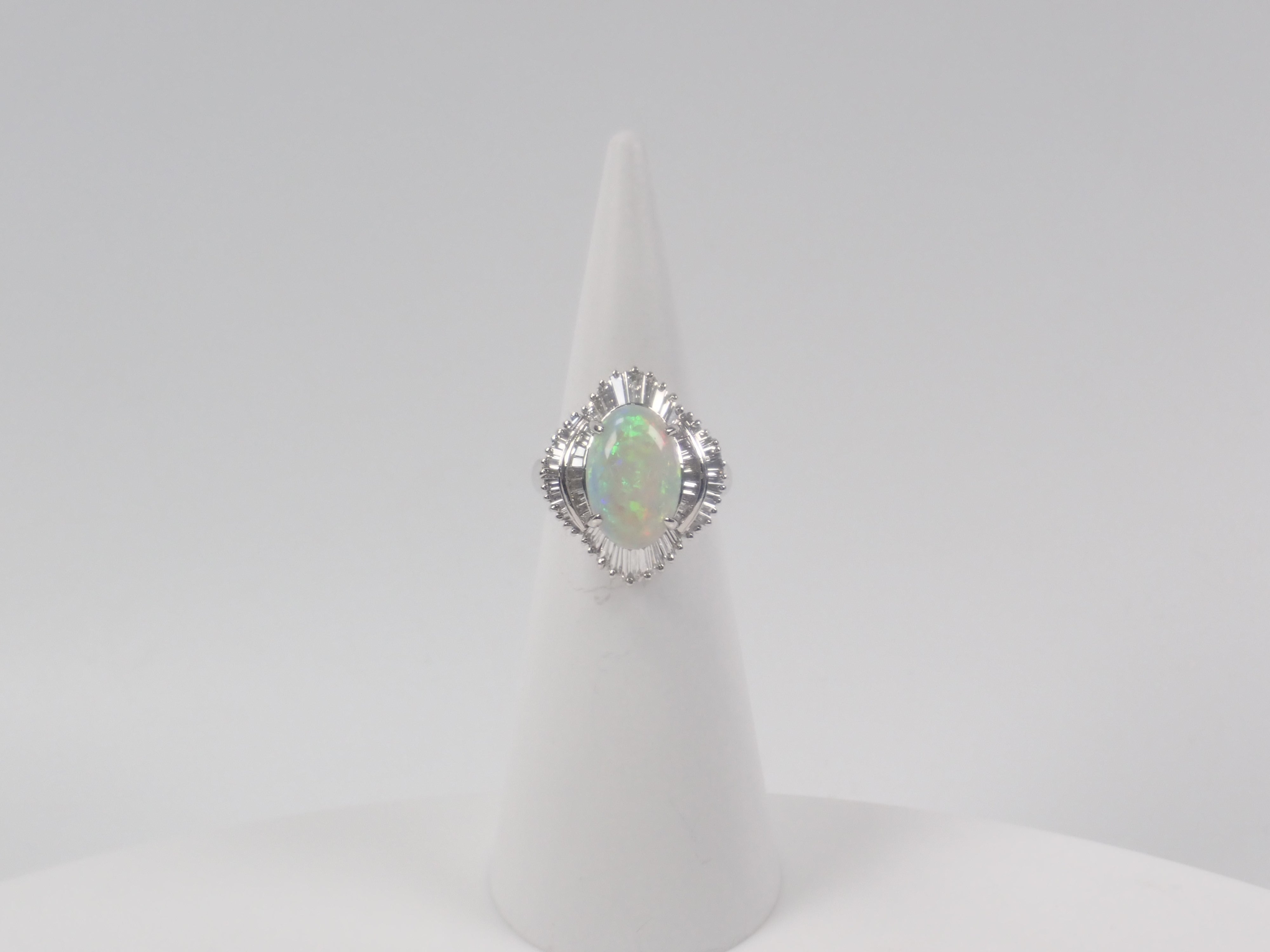 Pt900 オパール 2.61ct・ダイヤモンド0.858ctリング