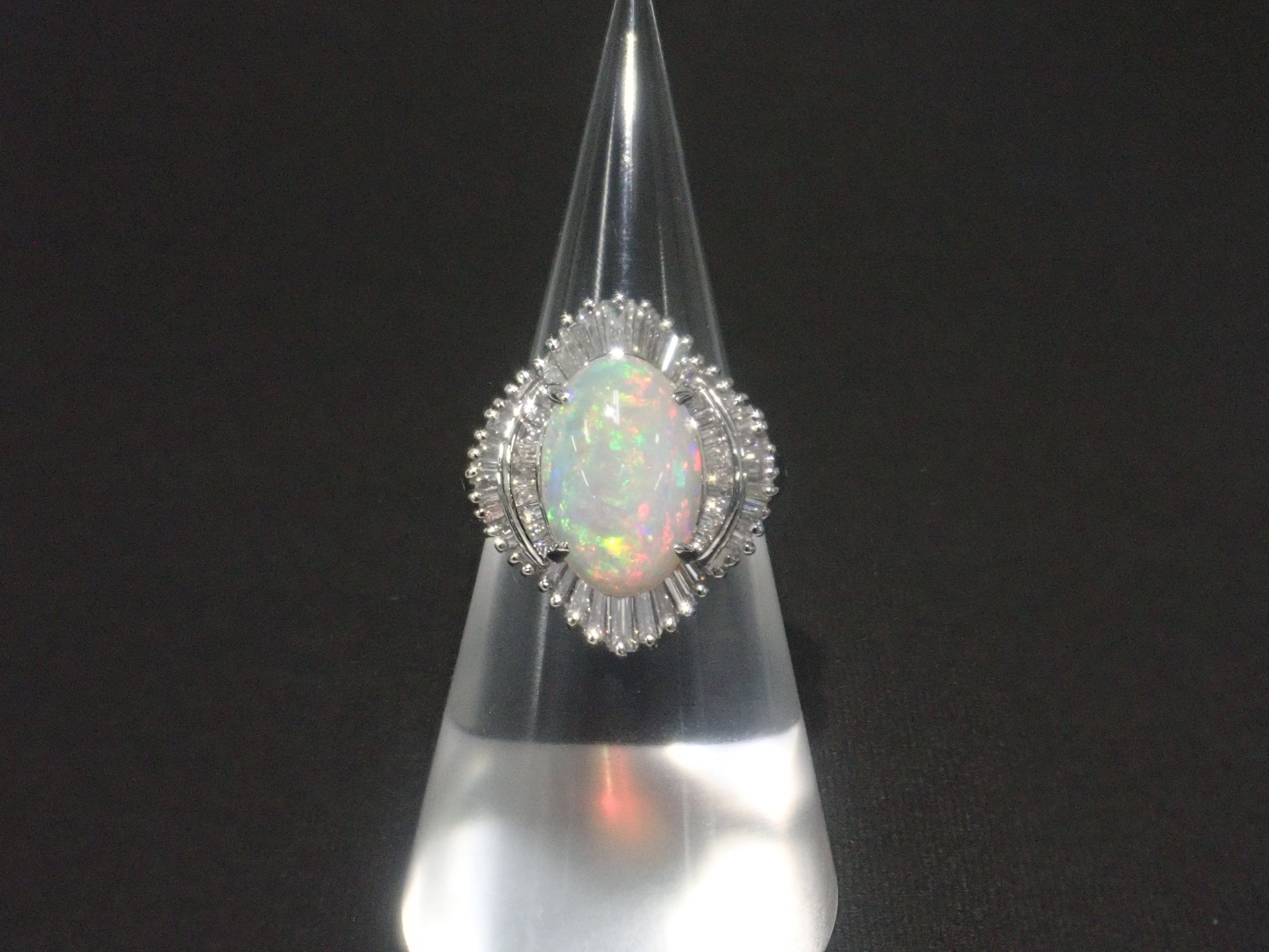 Pt900 オパール 2.61ct・ダイヤモンド0.858ctリング