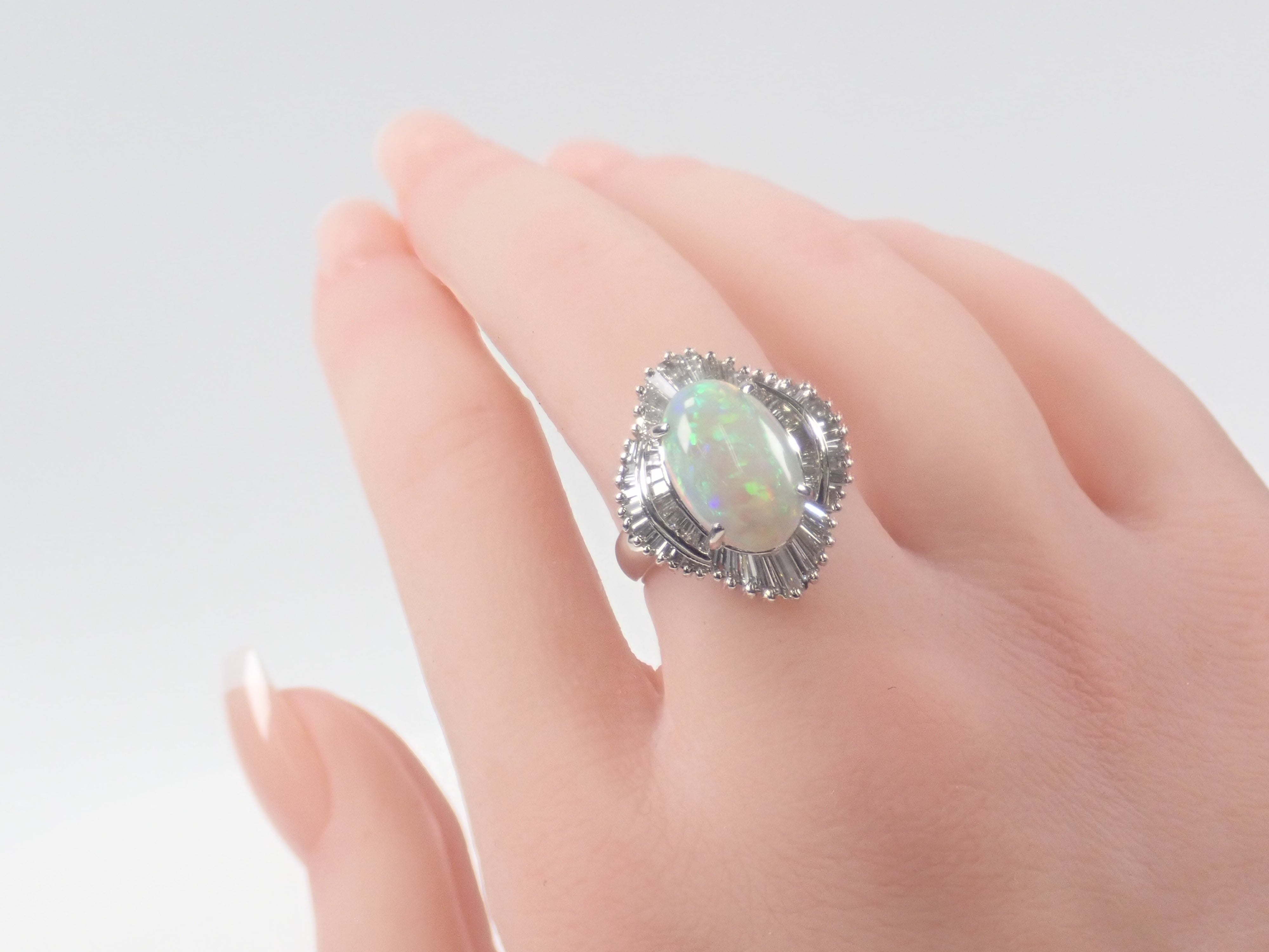 Pt900 オパール 2.61ct・ダイヤモンド0.858ctリング