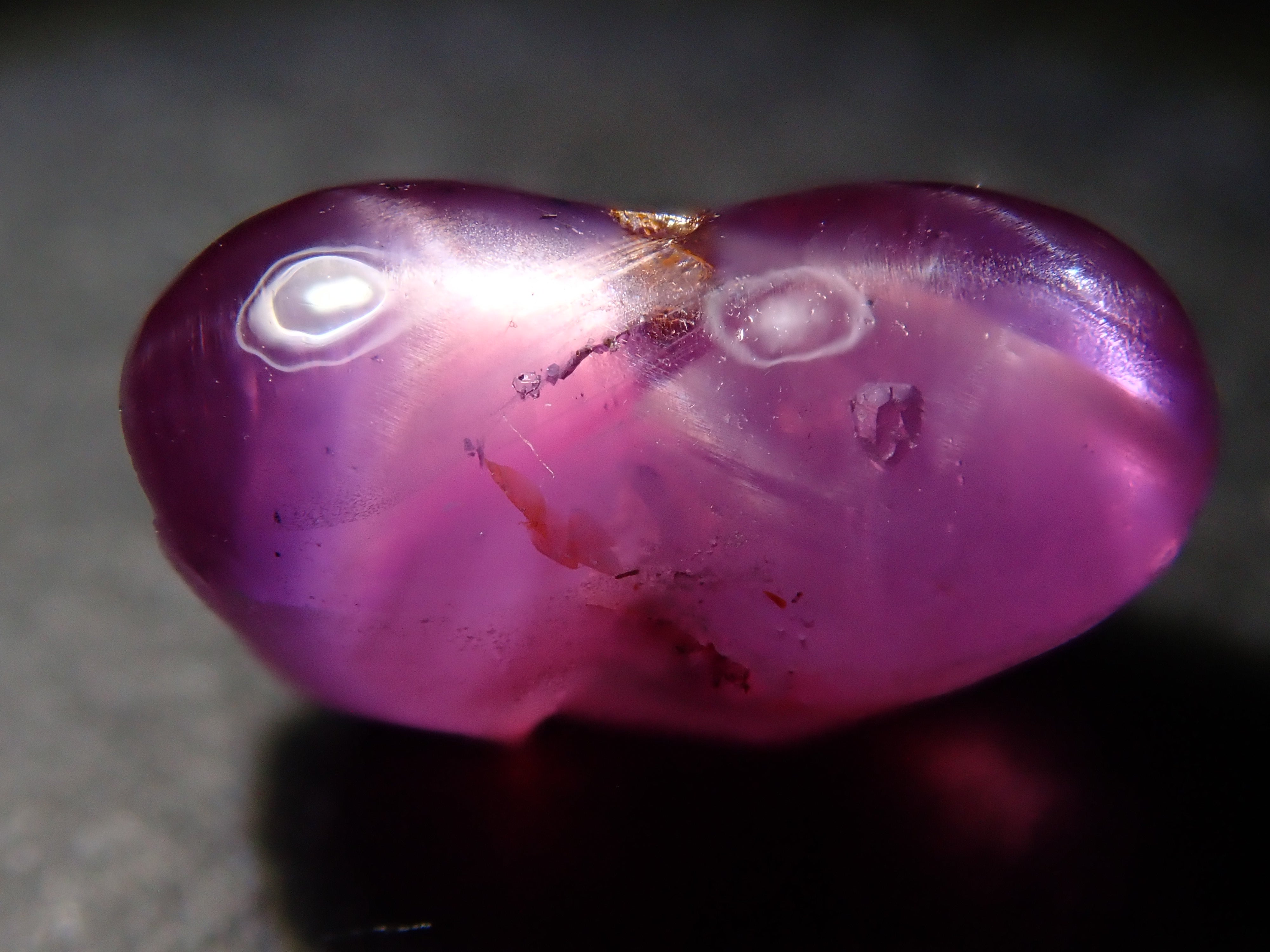 スリランカ産パープルスターサファイア 2.185ctルース