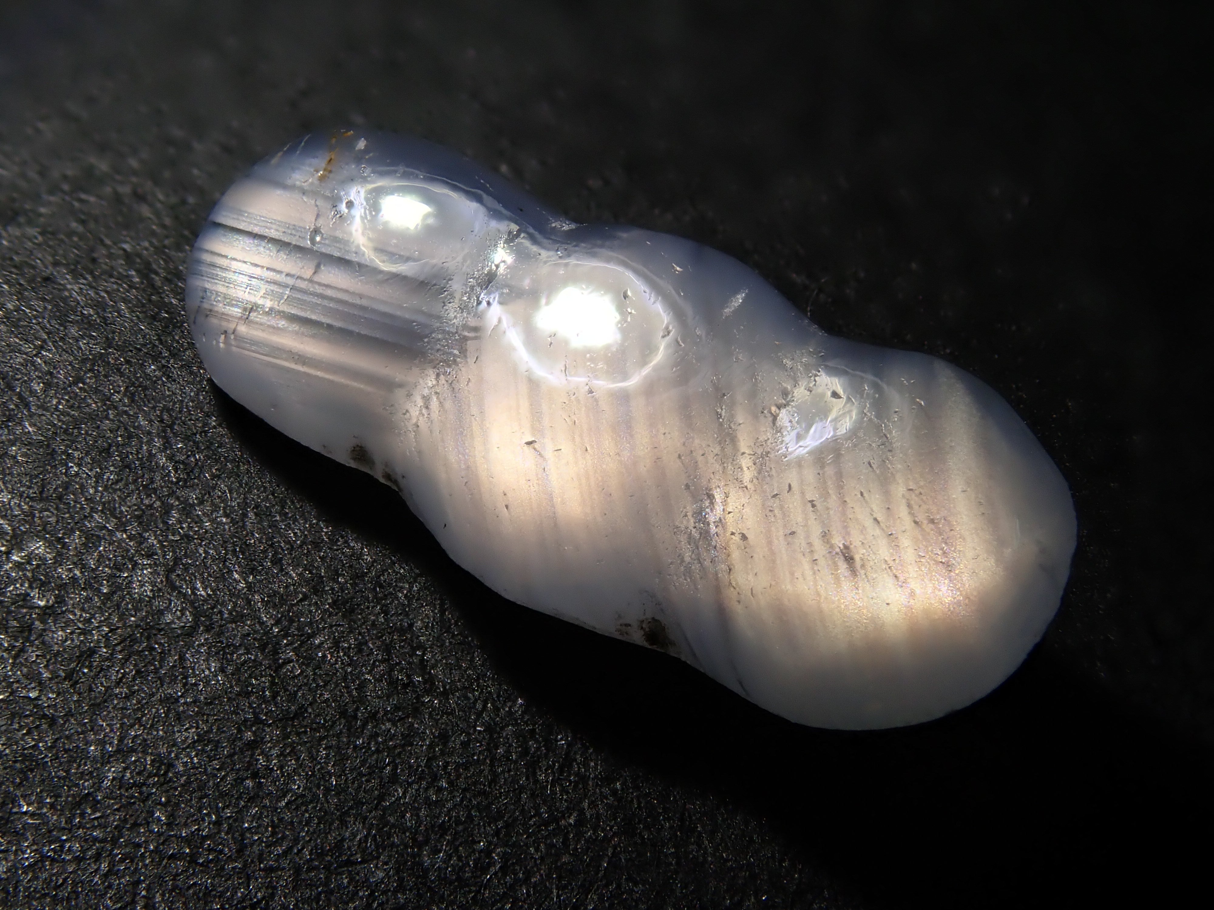 スリランカ産スターサファイア 2.057ctルース