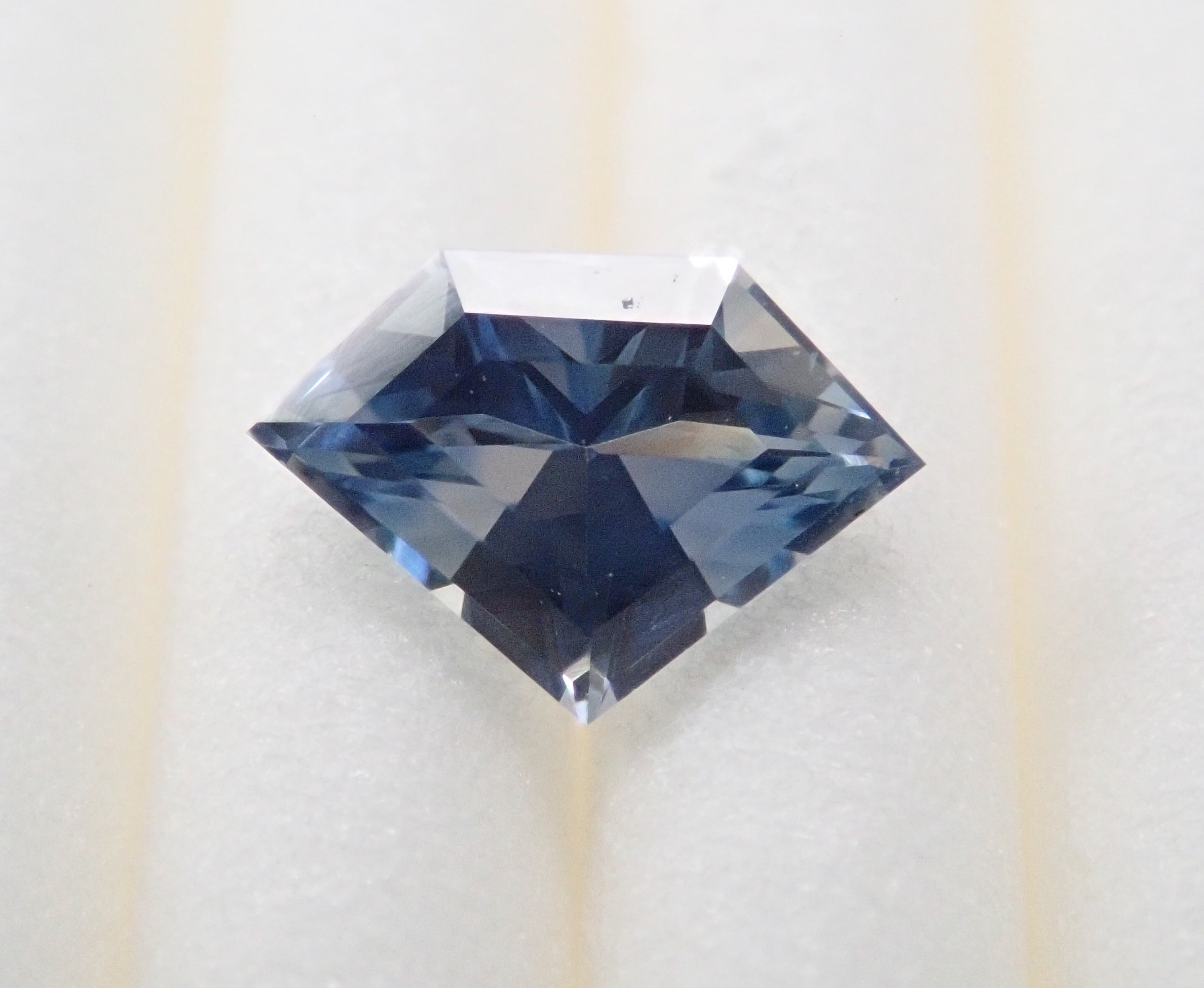 【4/24 22時販売】ブルーサファイア 0.461ctルース