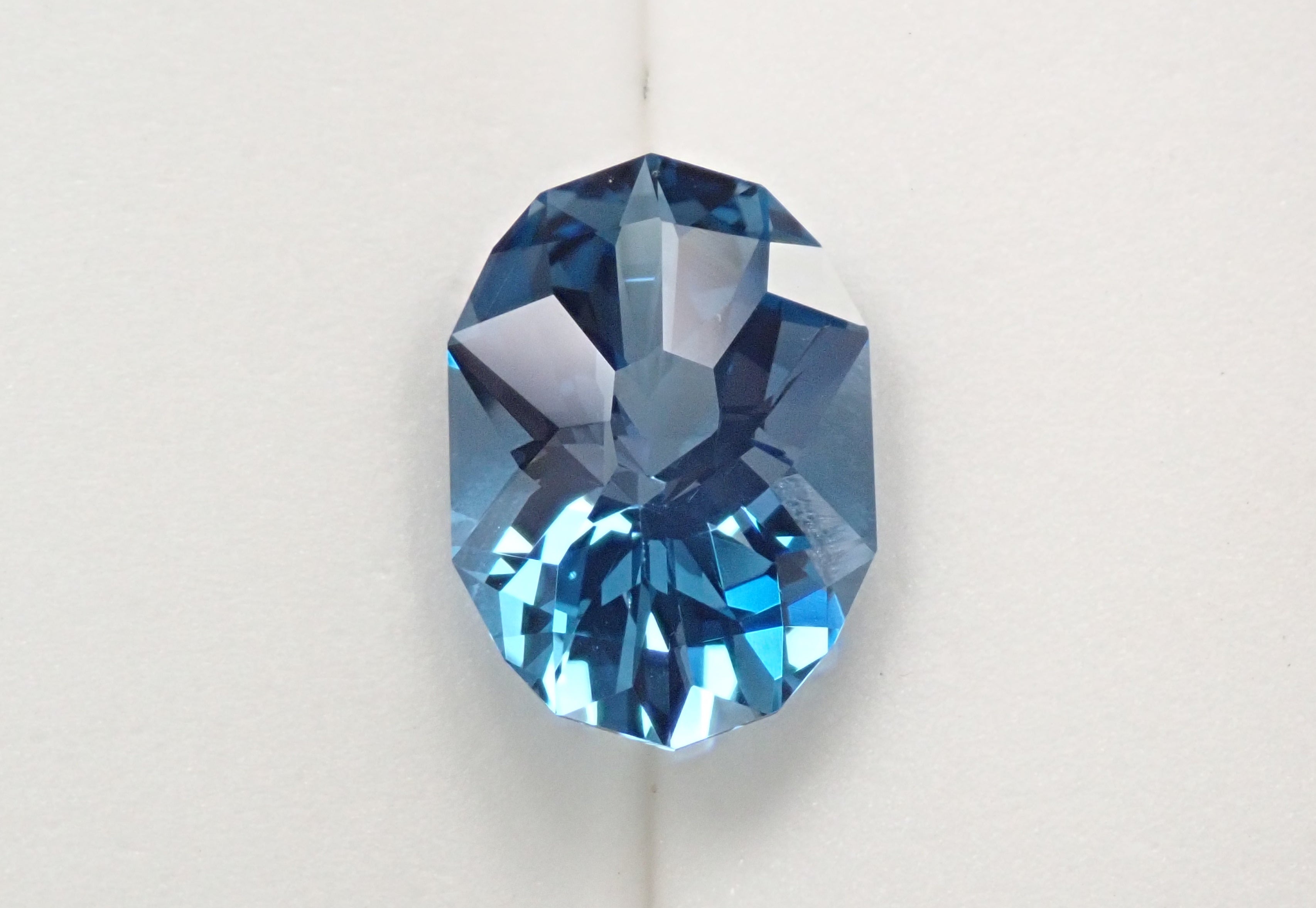 London Blue Topaz 6.867ct Loose