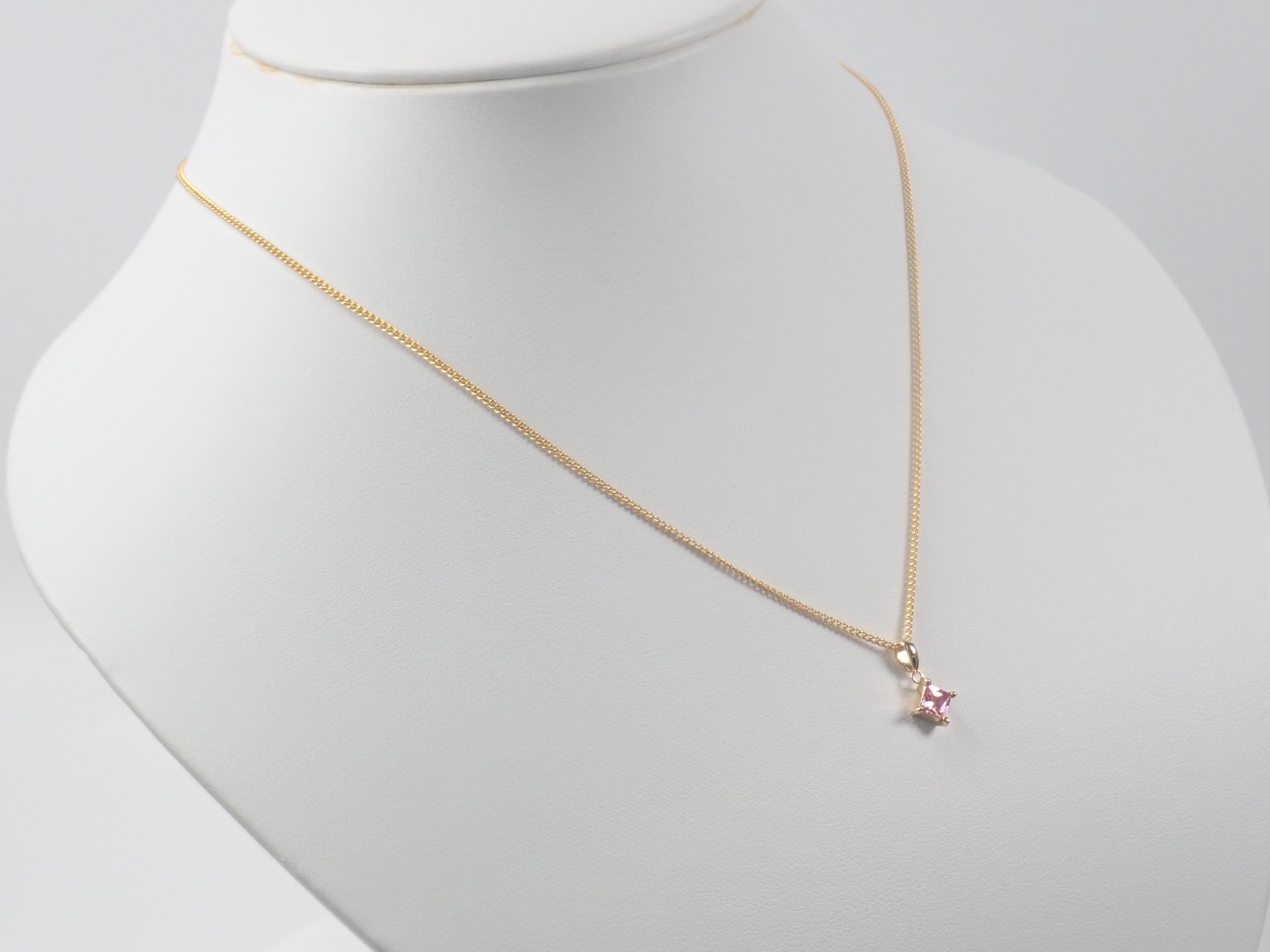 K18 ピンクサファイア 0.452ct ペンダントトップ（ネックレストップ）