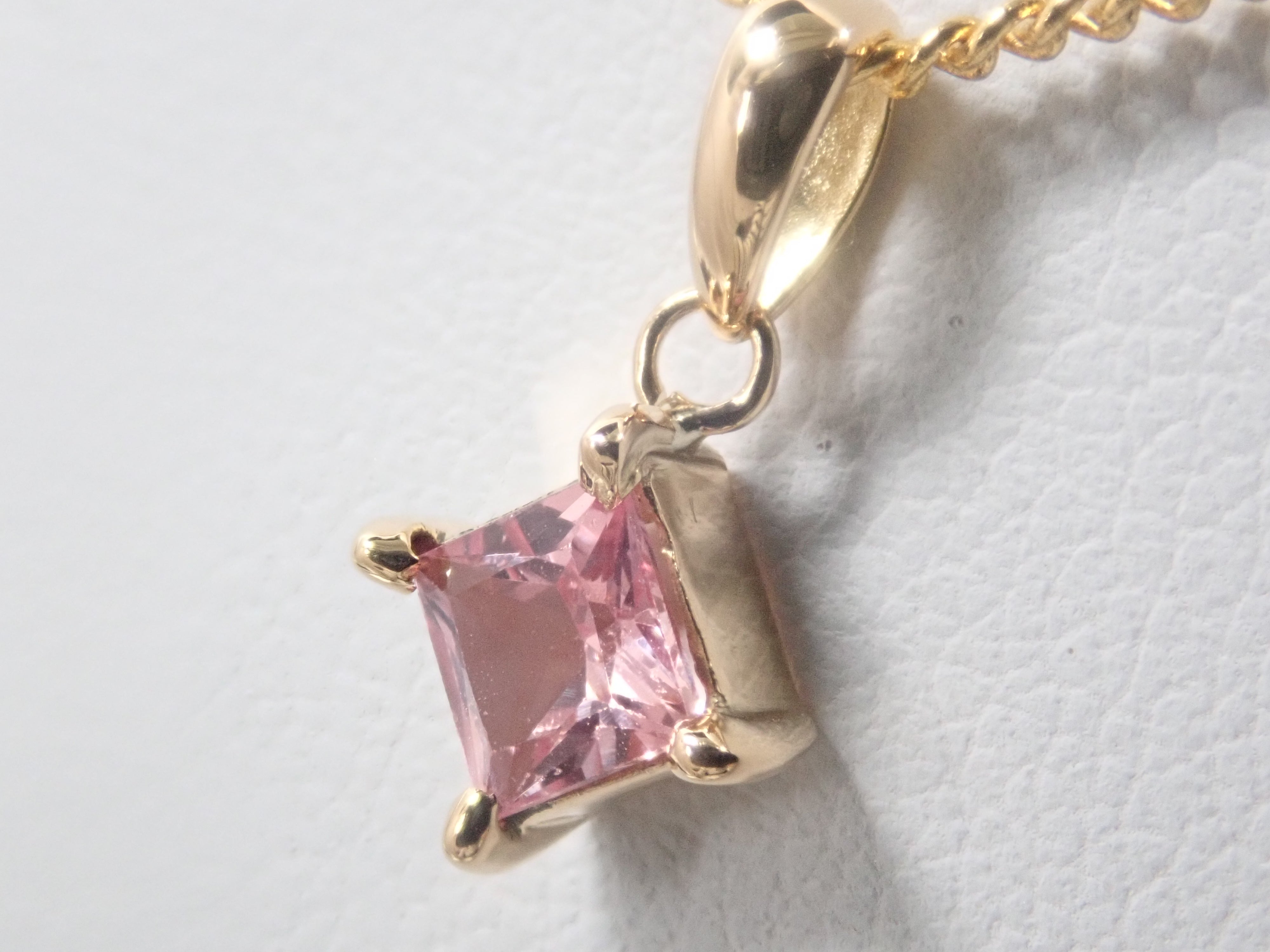 【22602573掲載】【カラフリ】K18 ピンクサファイア 0.452ct ペンダントトップ（ネックレストップ）