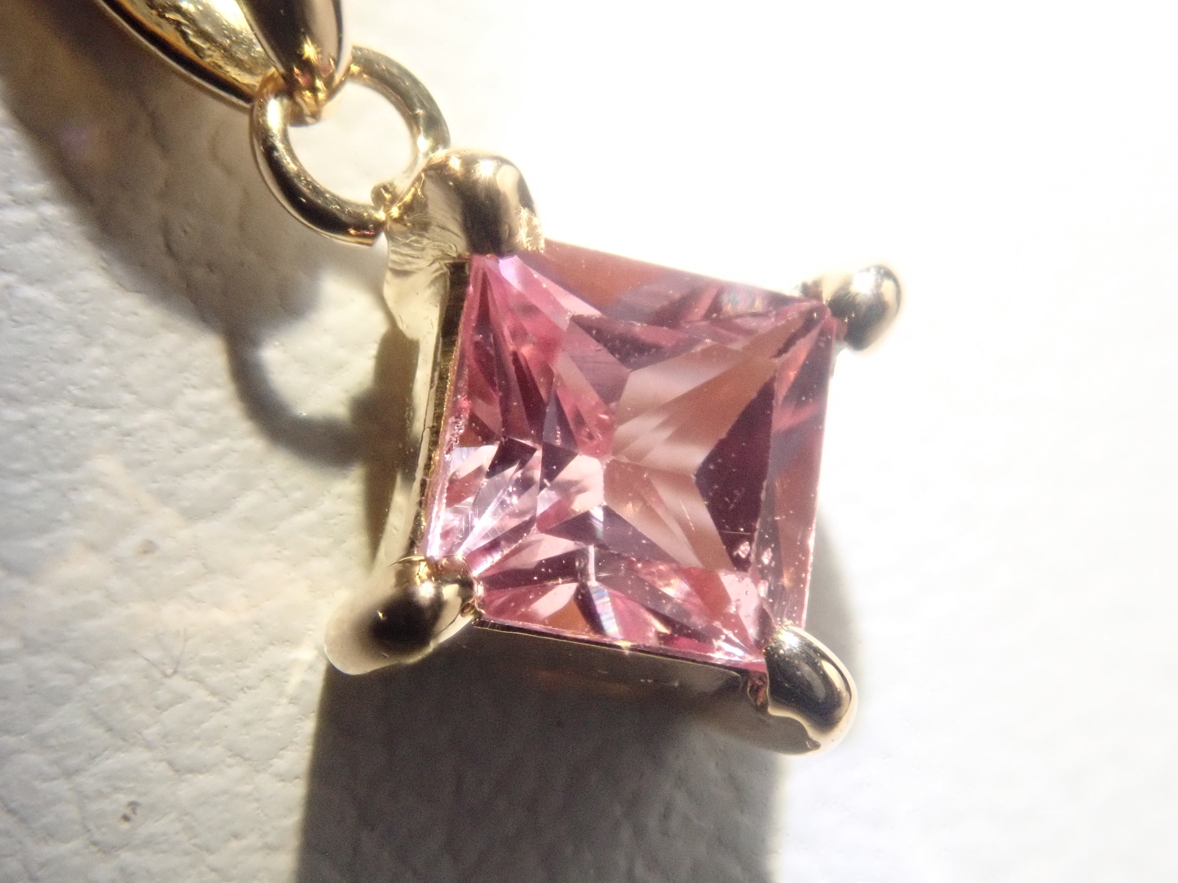K18 ピンクサファイア 0.452ct ペンダントトップ（ネックレストップ）