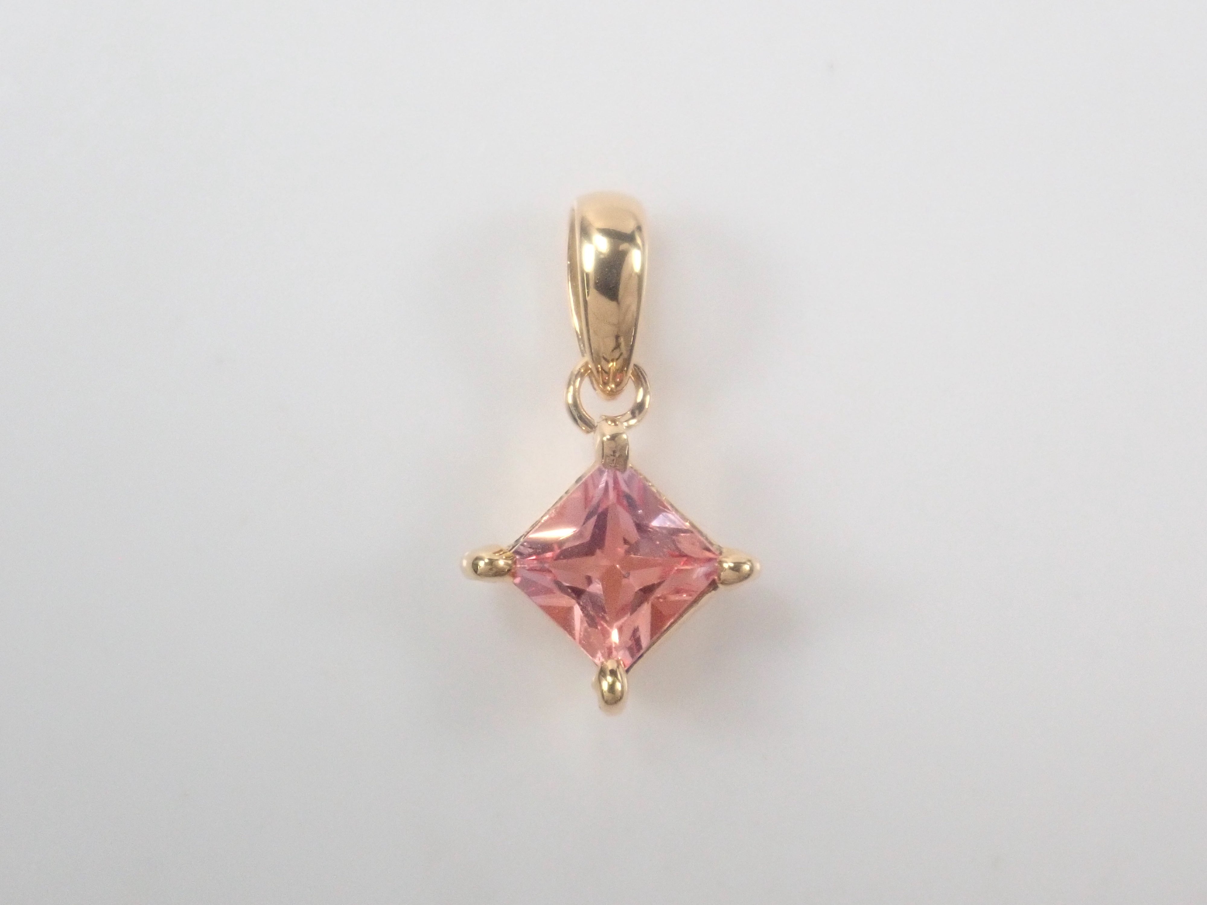 K18 ピンクサファイア 0.452ct ペンダントトップ（ネックレストップ）