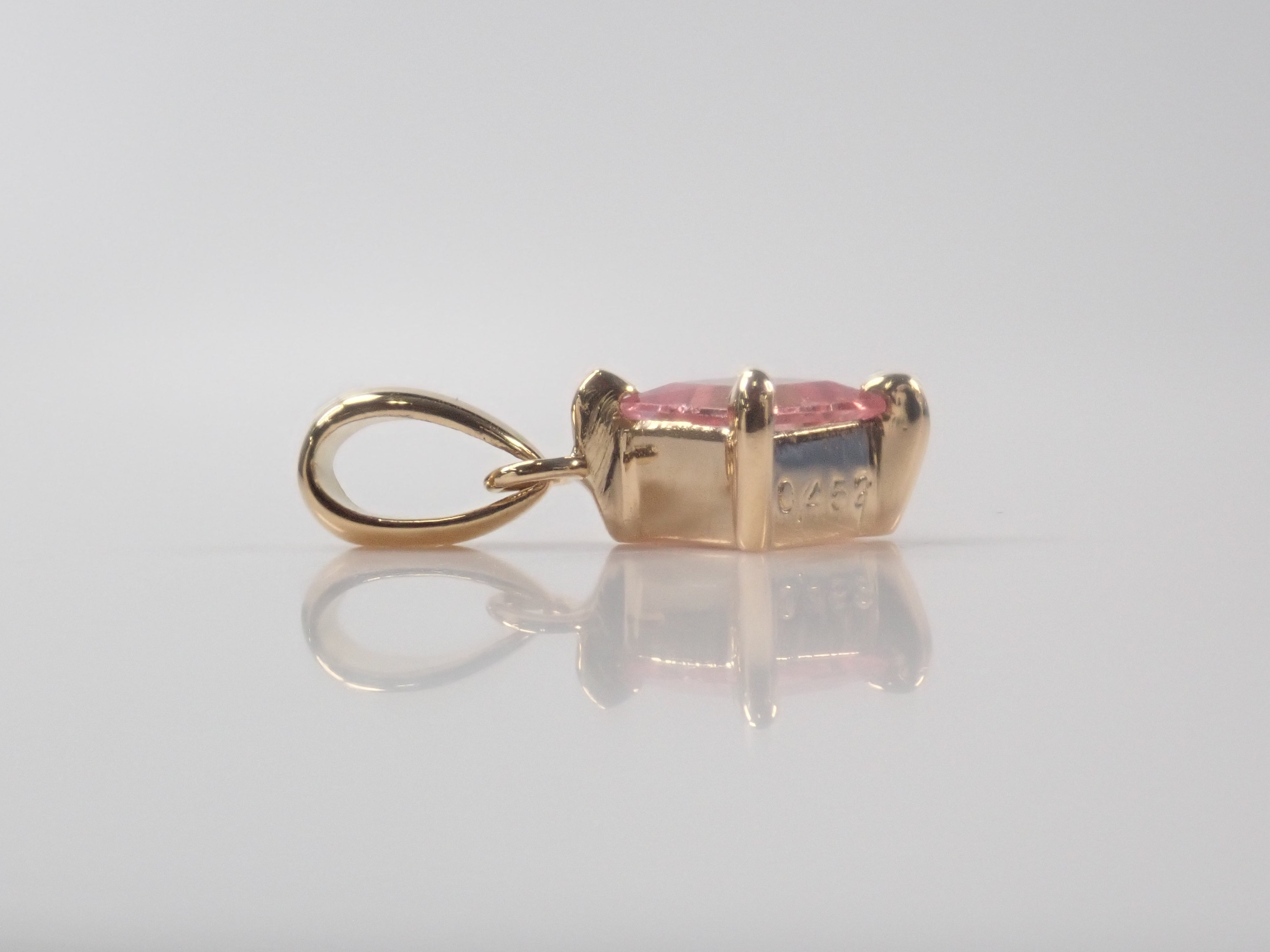 K18 ピンクサファイア 0.452ct ペンダントトップ（ネックレストップ）