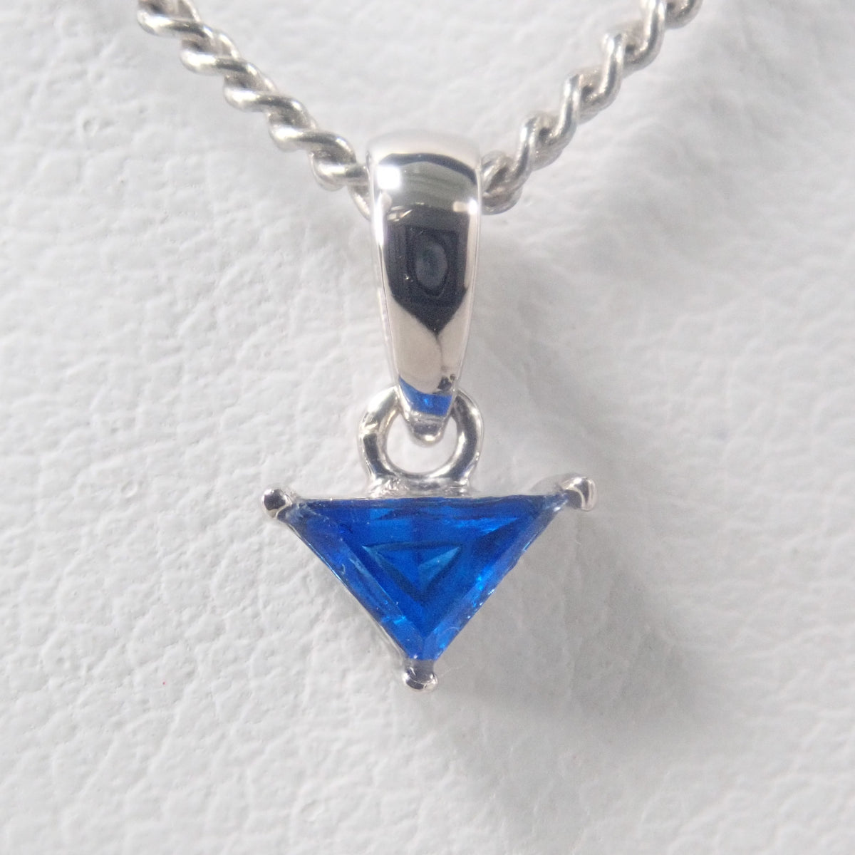 Pt アウイナイト ネックレス 0.15ct 0.08ct東京貴宝 アウイナイト 
