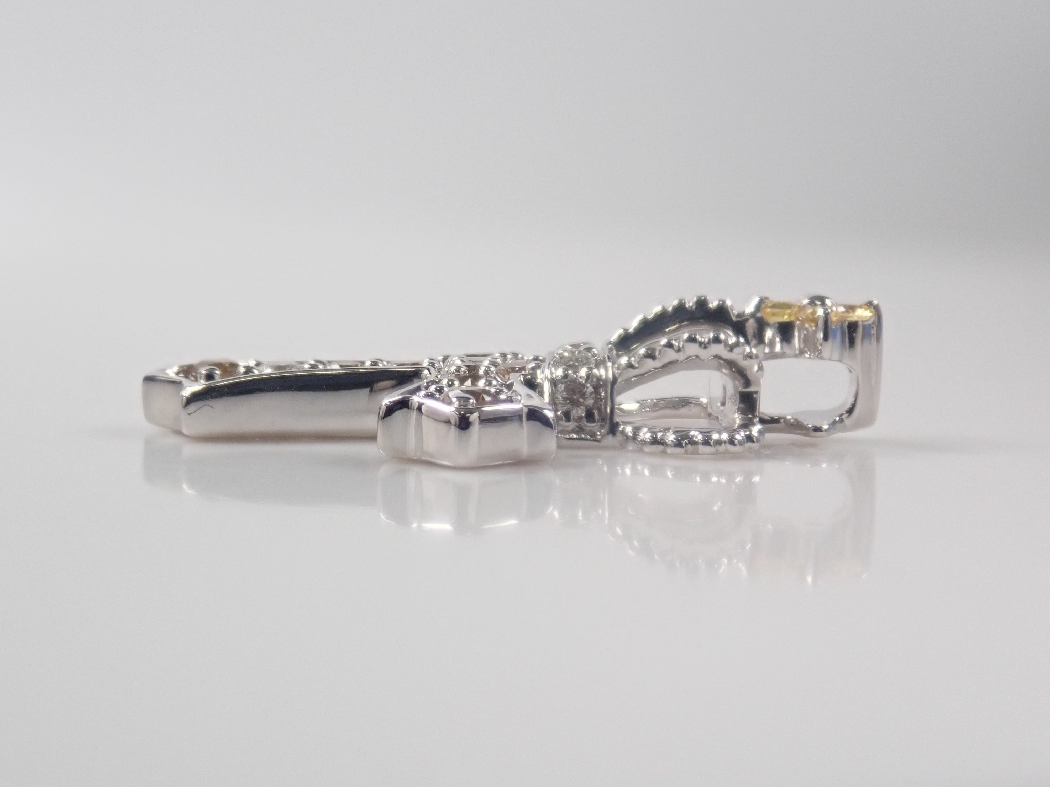 K18WG イエローサファイア 0.05ct ペンダントトップ（ネックレストップ）