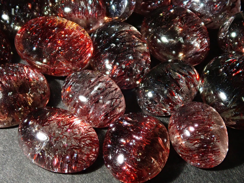 Gemstone Gacha💎 Lepidolite in Quartz 1 stone《Multiple purchase discount available》