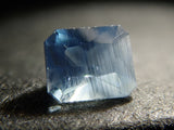 ジンバブエ産ブルーアパタイト（UVタイプ）0.284ctルース