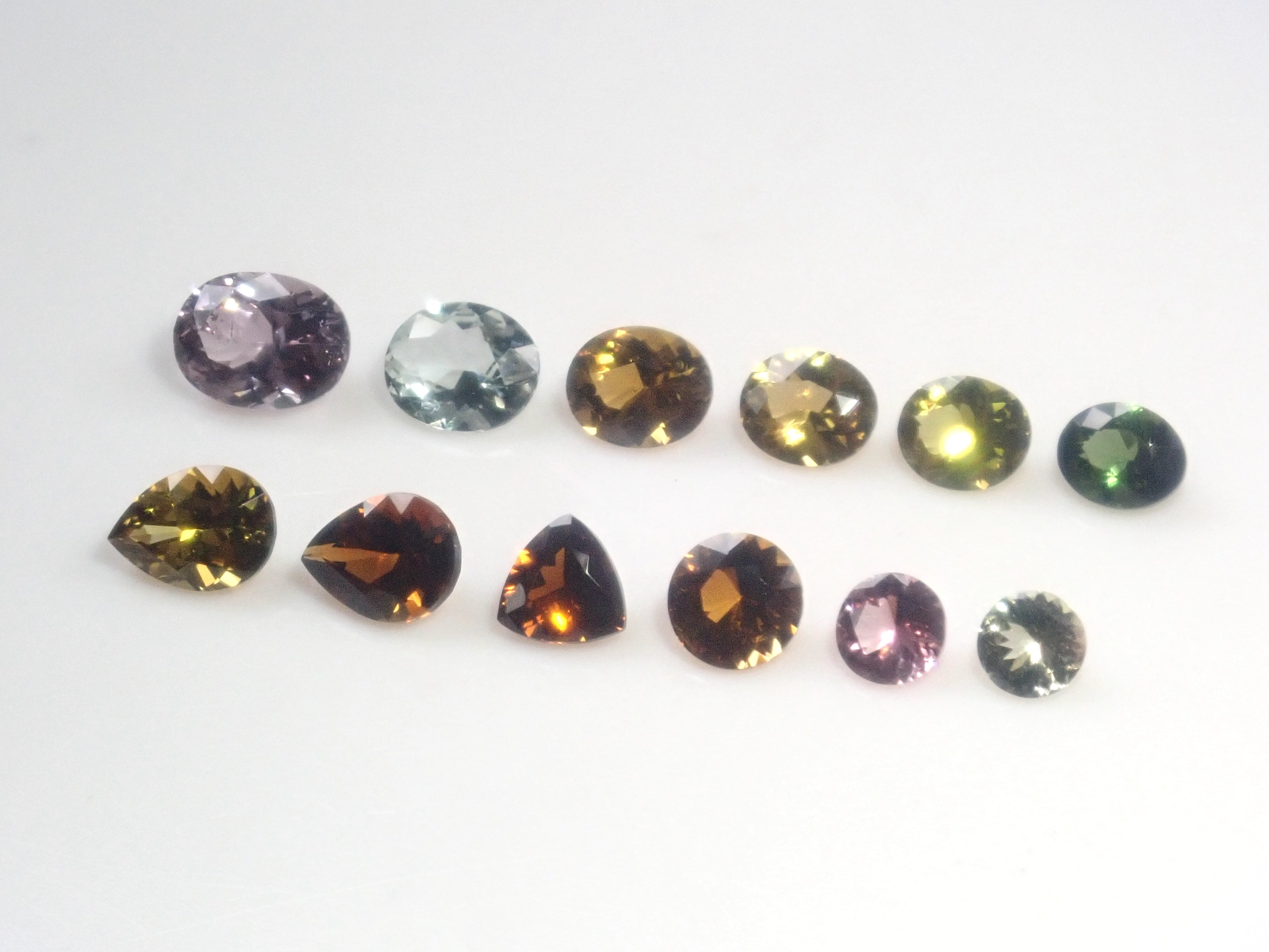 限定12石》シミズ貴石様さくらインカットが当たる💎トルマリンガチャ