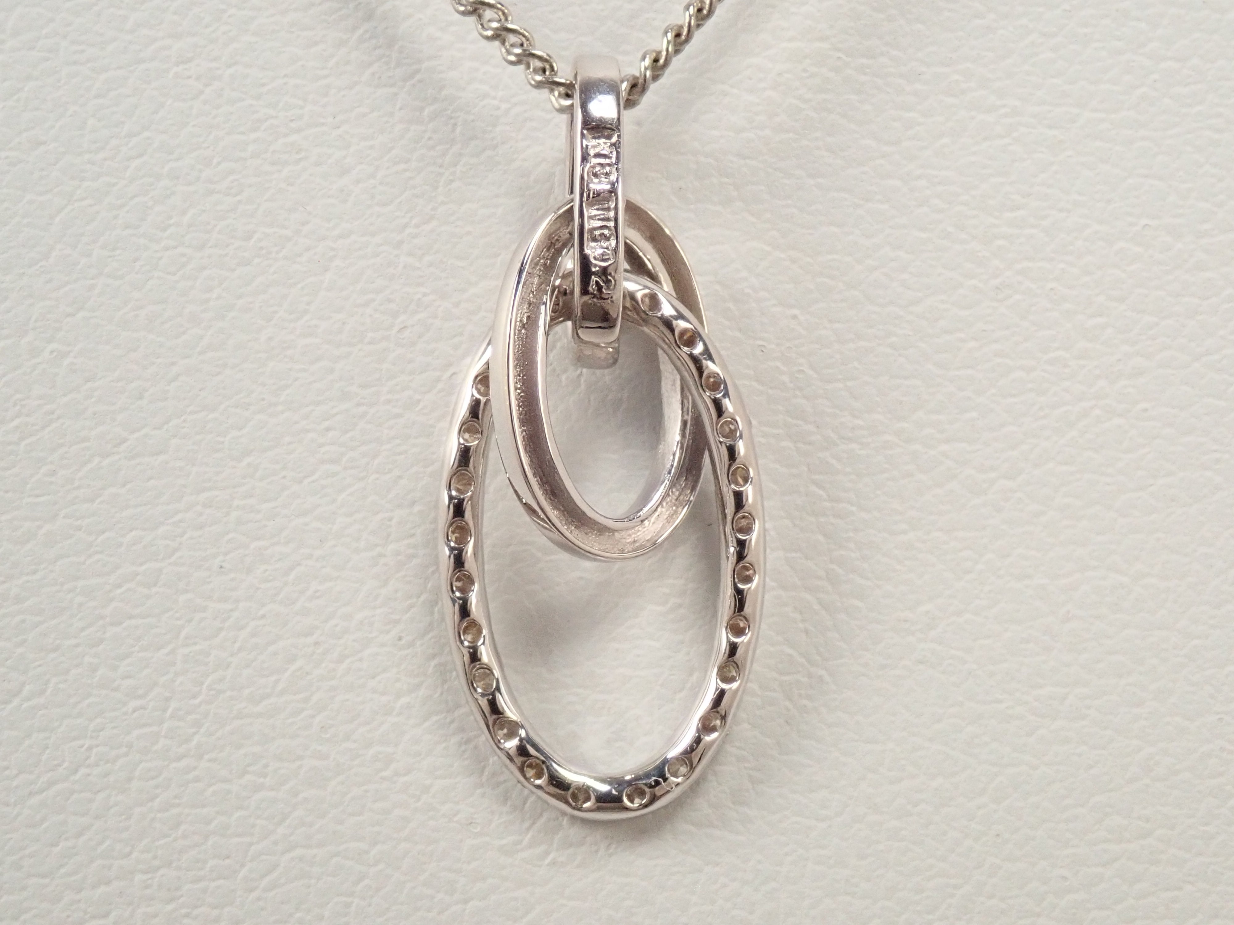 【22602594掲載】【カラフリ】K18WG ダイヤモンド 0.21ct ペンダント（ネックレス）