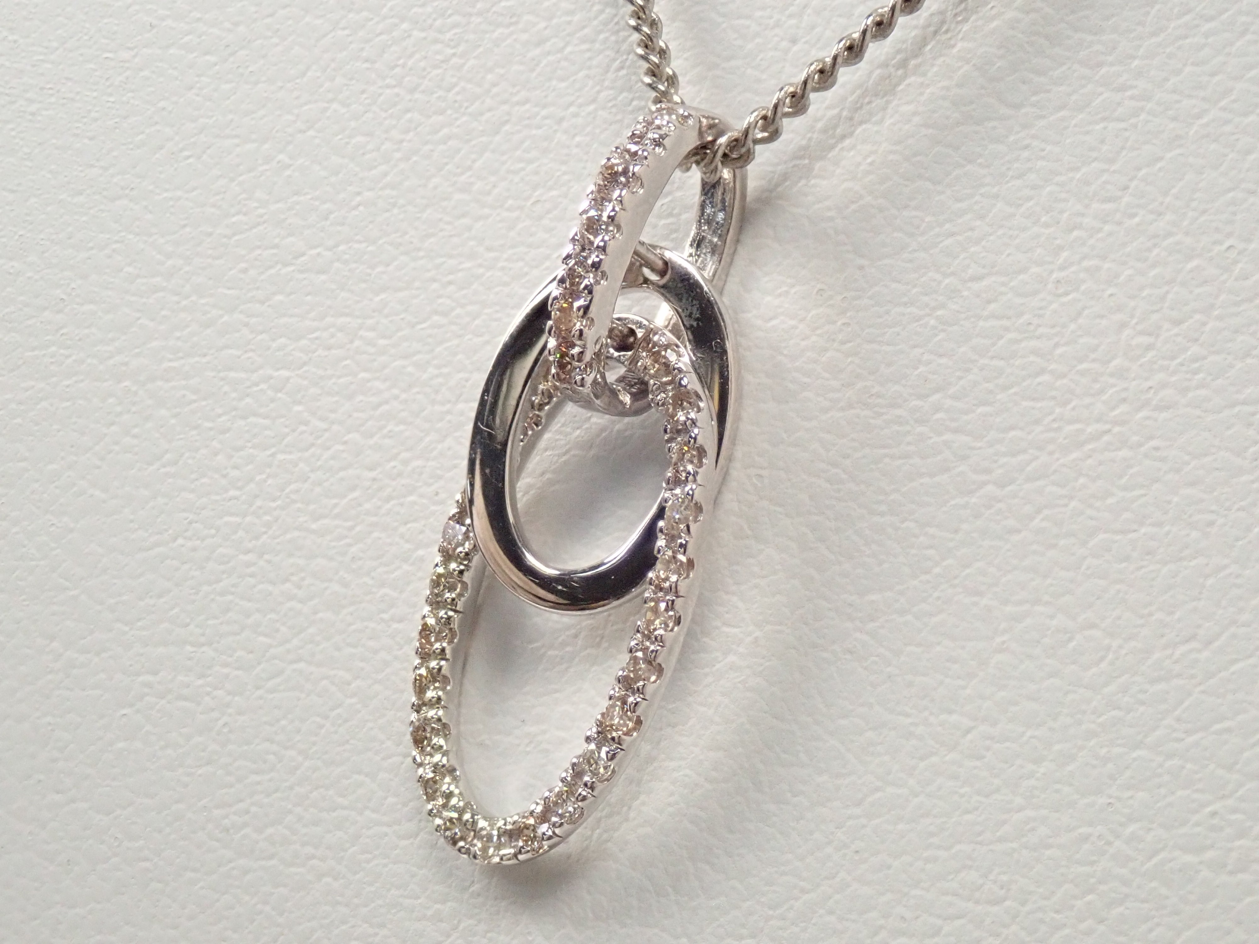 【22602594掲載】【カラフリ】K18WG ダイヤモンド 0.21ct ペンダント（ネックレス）