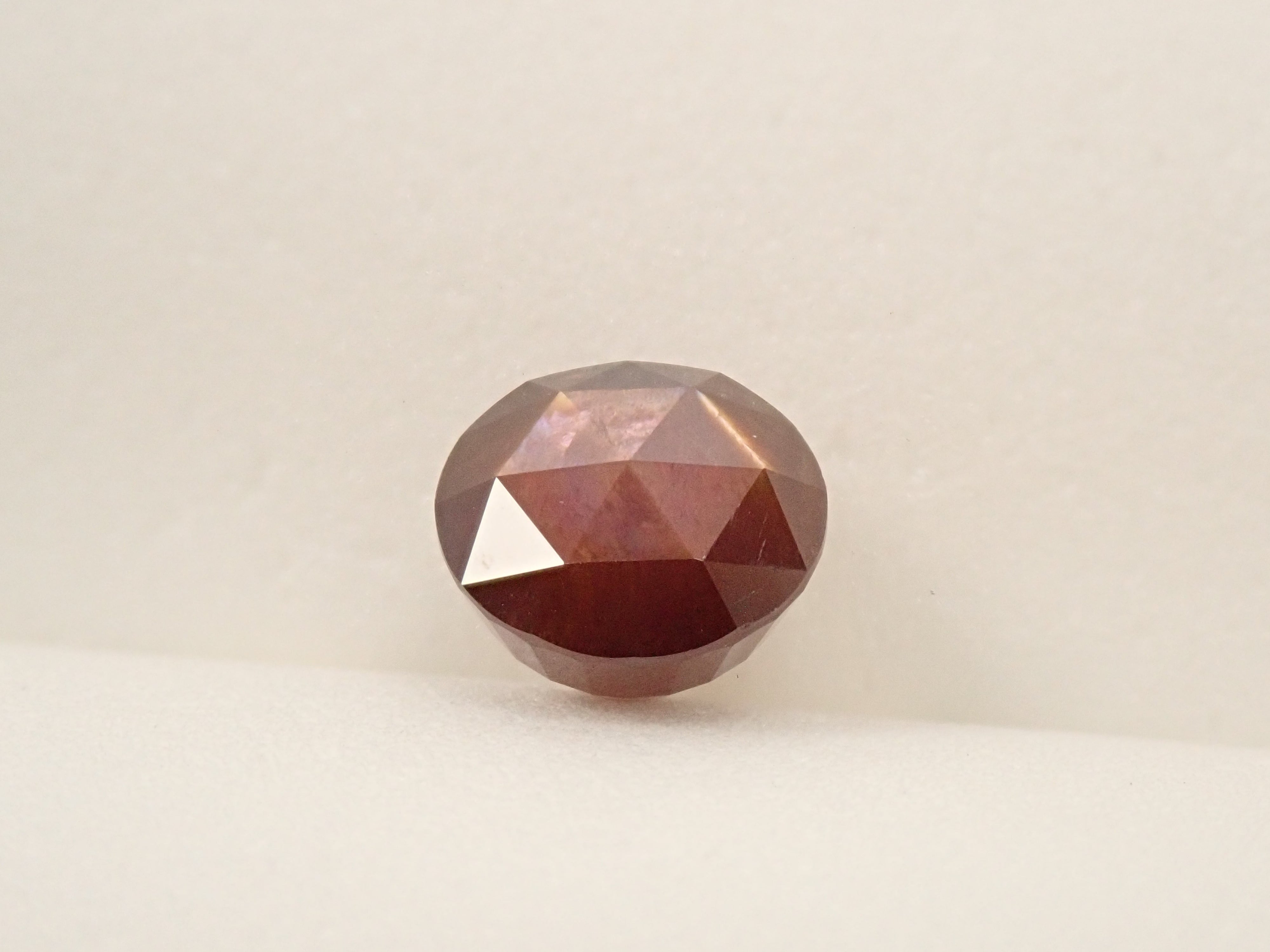 【12562875掲載】奈良県天川村産レインボーガーネット（アンドラダイトガーネット） 2.678ctルース