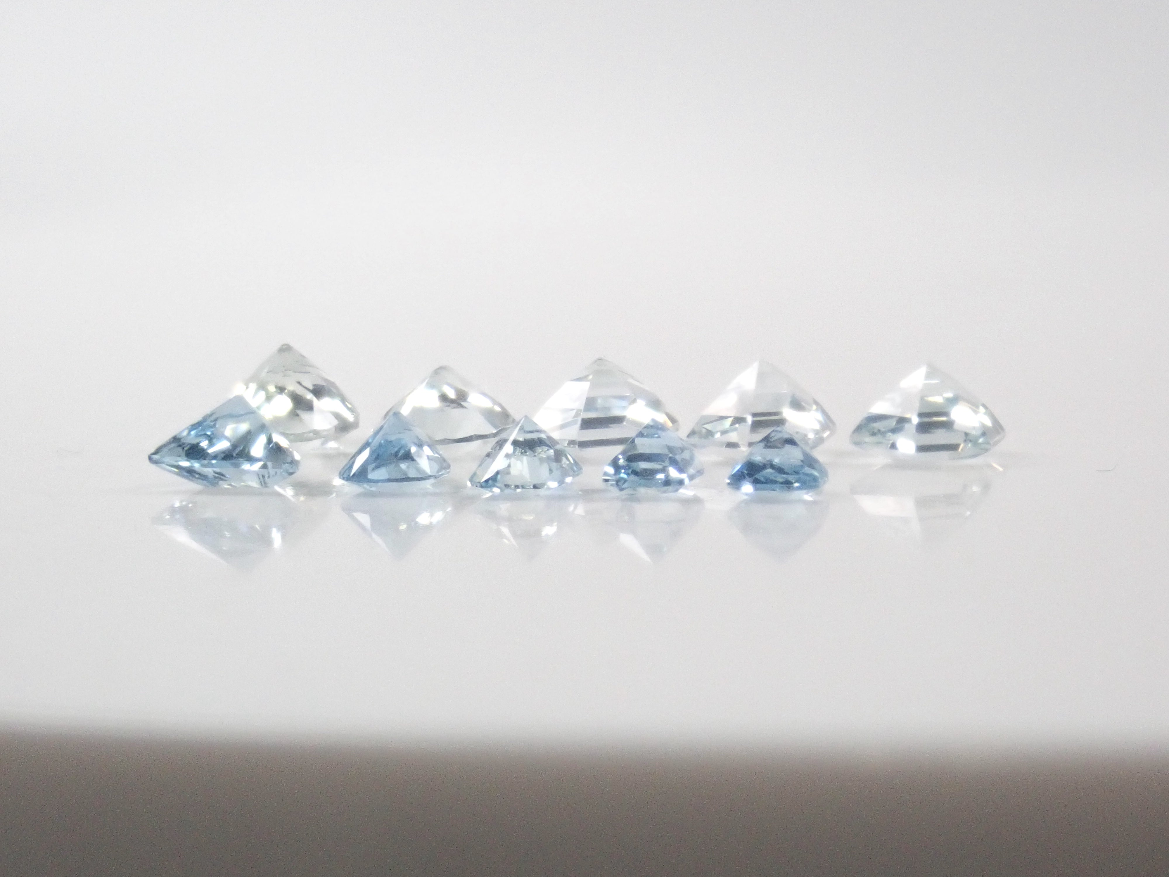 [Sales start May 15, 10 PM] Limited to 11 Stones: Aquamarine Gacha with Certified Santa Maria Aquamarine (Multiple Purchase Discount Available)