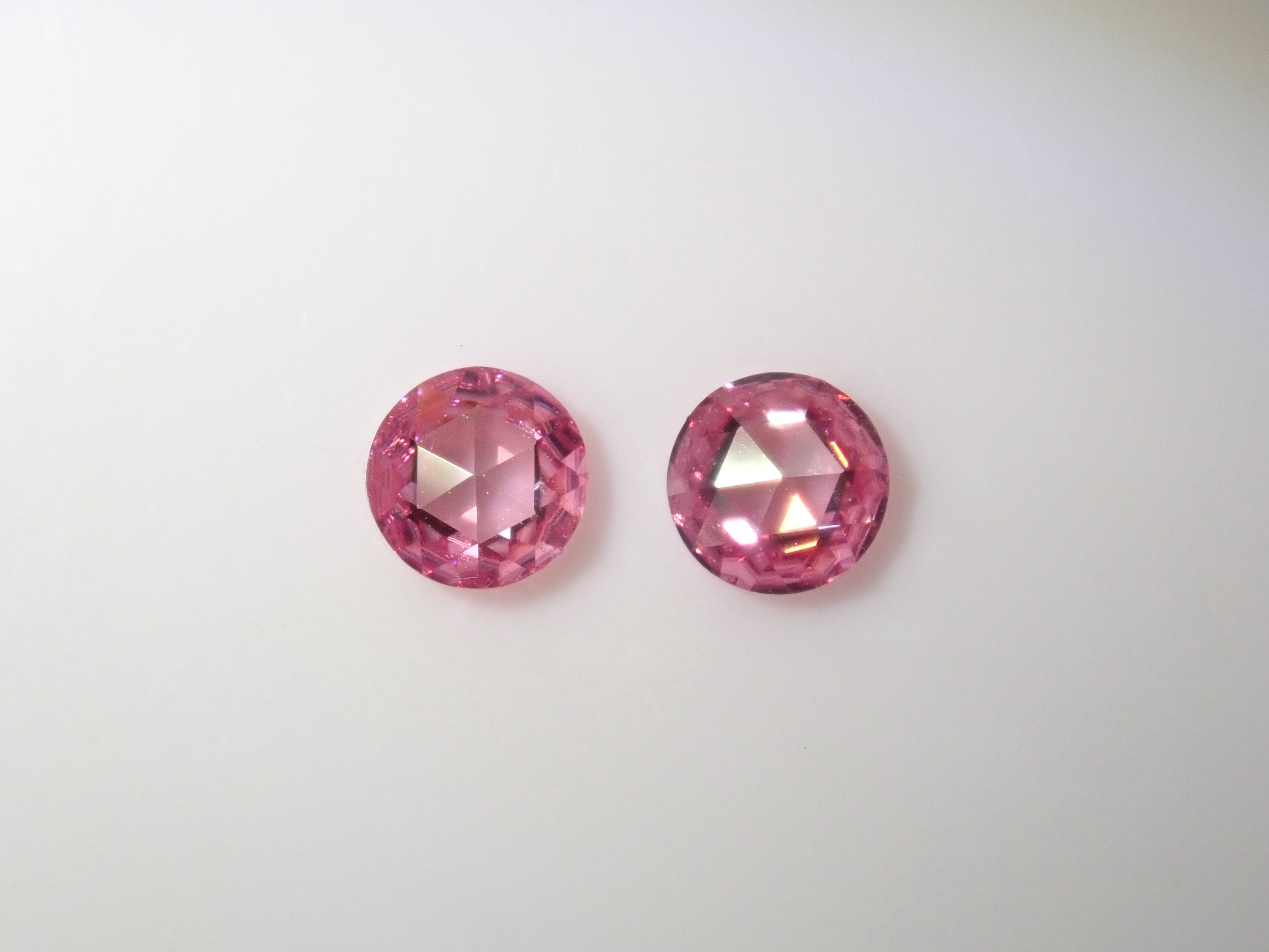 Limited to 2 stones Synthetic Moissanite 1 loose stone (pink moissanite, rose cut, 3mm) Multiple purchase discounts available