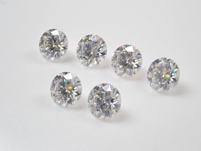 [On sale from 10pm on 5/11] {Limited to 6 stones} Synthetic moissanite 1 loose stone (round cut, 6mm) {Multiple purchase discounts available}