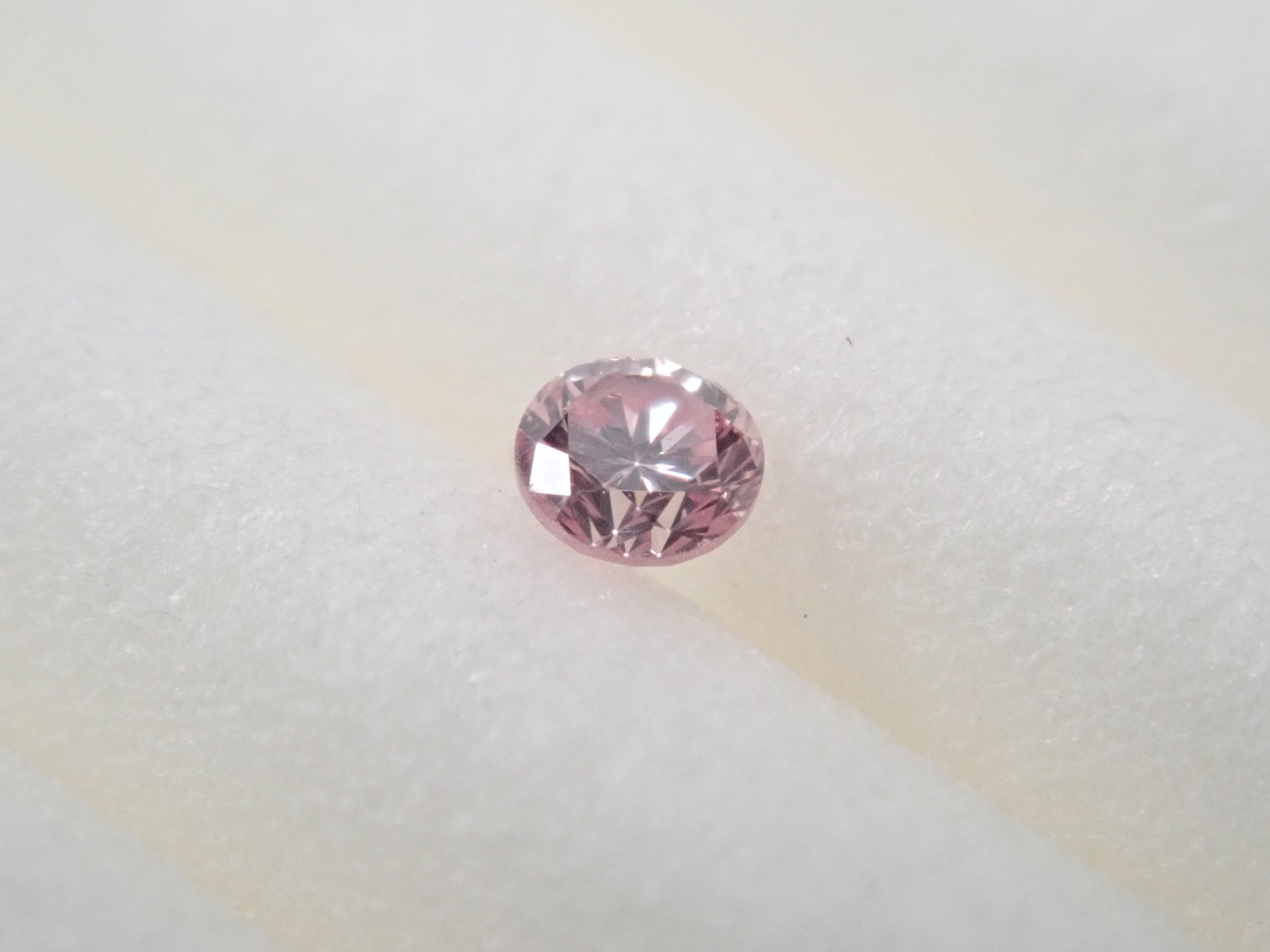 【32501694掲載】ピンクダイヤモンド 0.031ctルース(FANCY PRPLISH PINK, SI1)