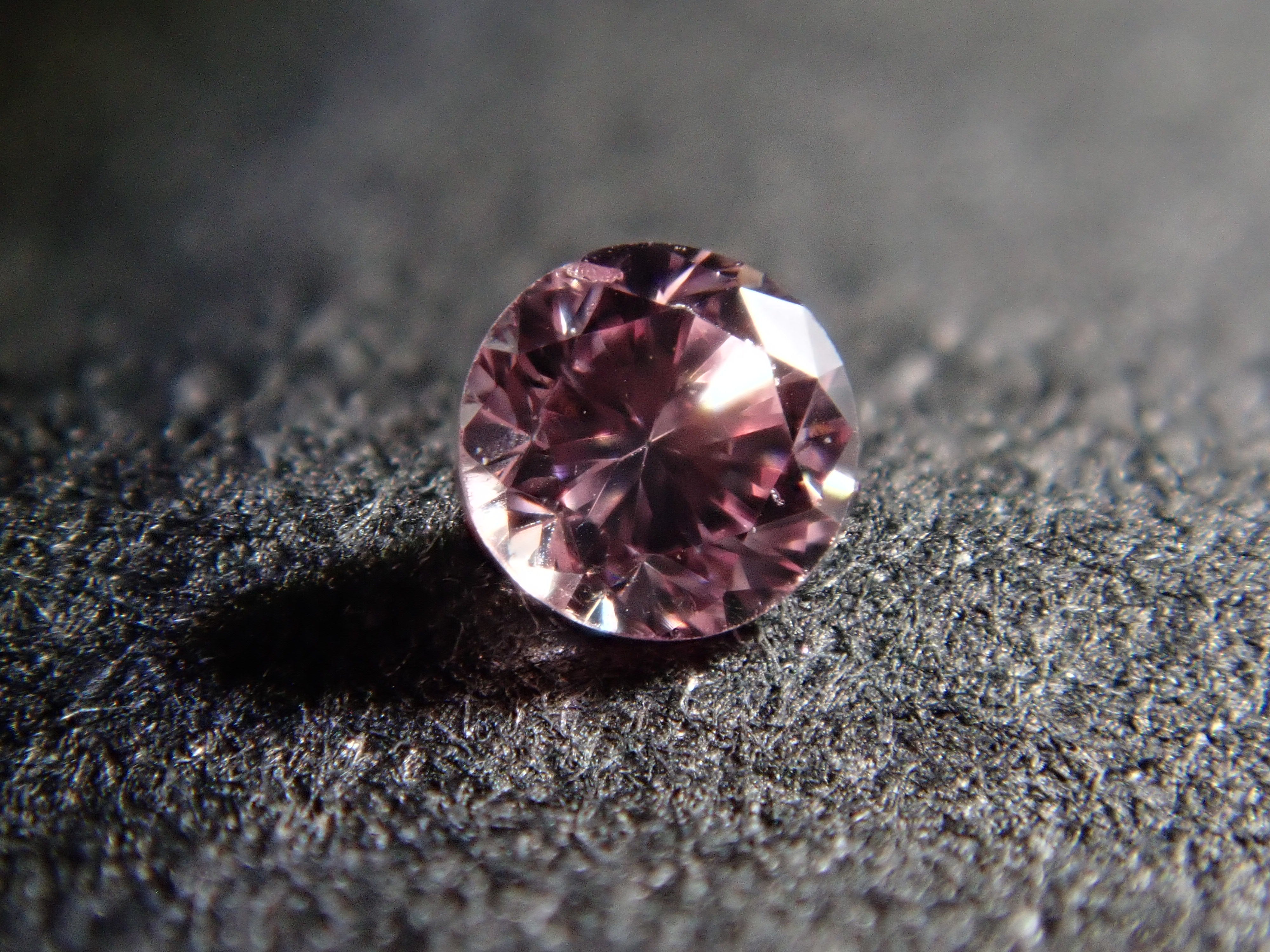 【32501694掲載】ピンクダイヤモンド 0.031ctルース(FANCY PRPLISH PINK, SI1)