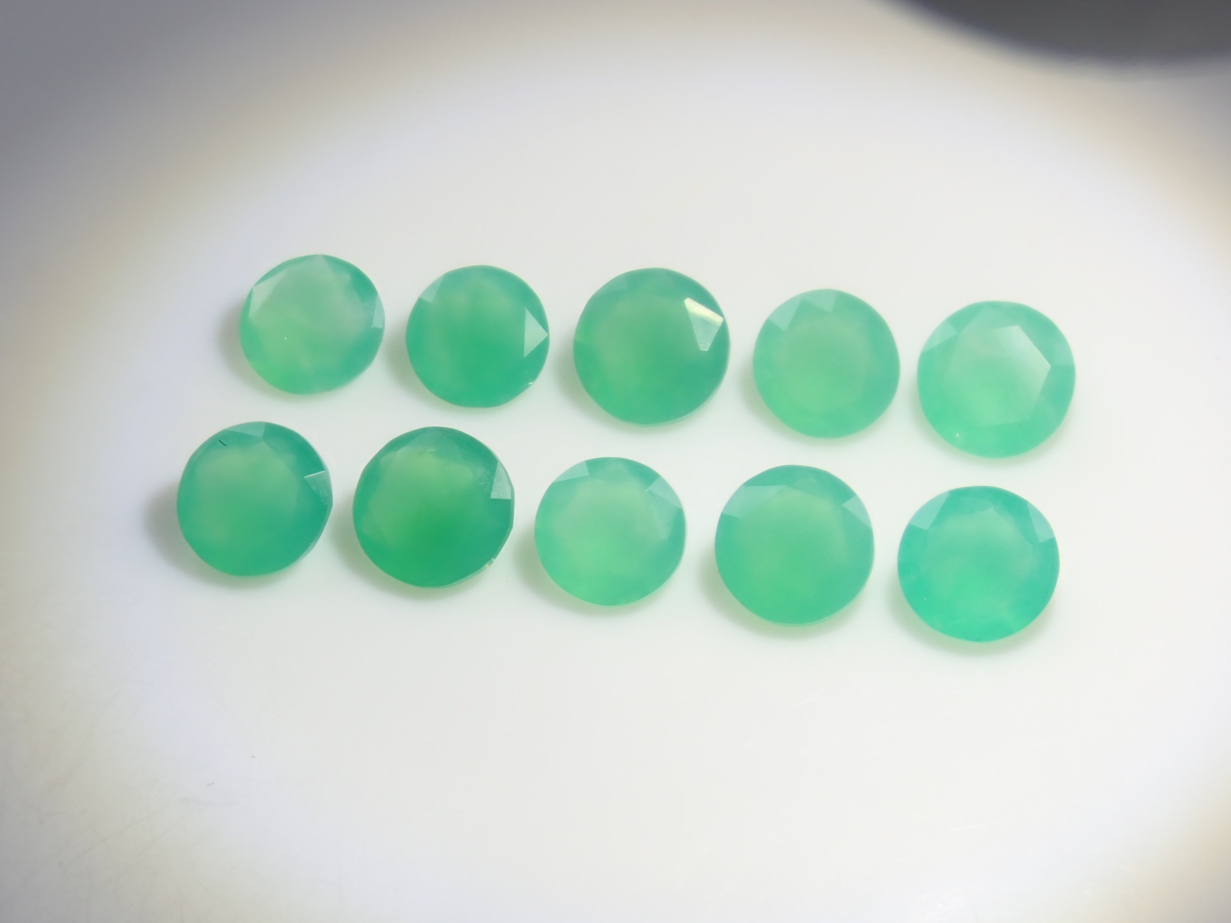 [On Sale June 6th at 10 PM JST] "Limited 13 Stones" Fluorite Gacha including flawed Koshu cut gemstones "Bulk Purchase Discount Available"