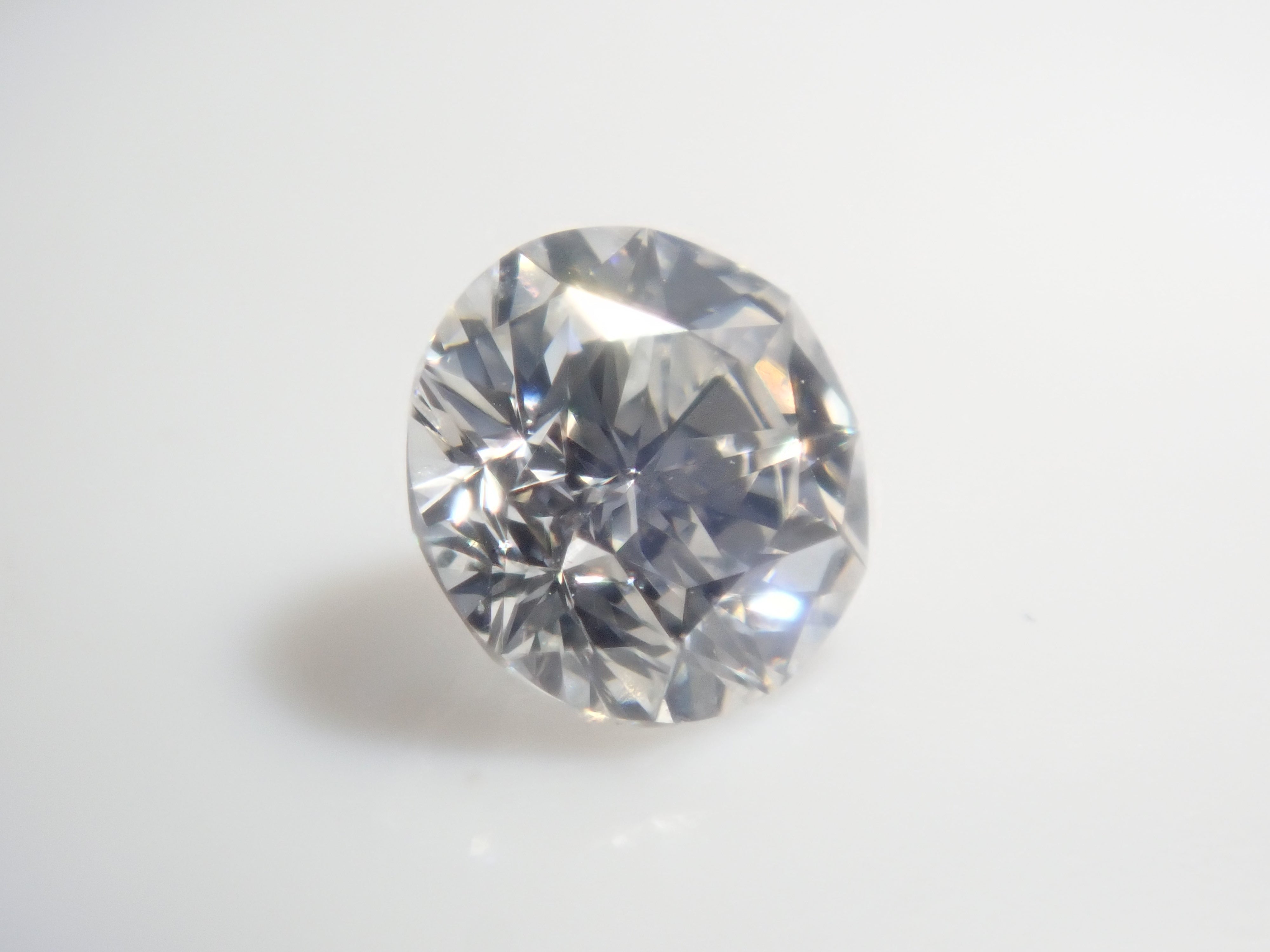 【5/14 22時販売】【カラフリ】星が浮かび上がる「WISH UPON A STAR®」3.5mm/0.166ct/F/VS1 ダイヤモンド　鑑定書
