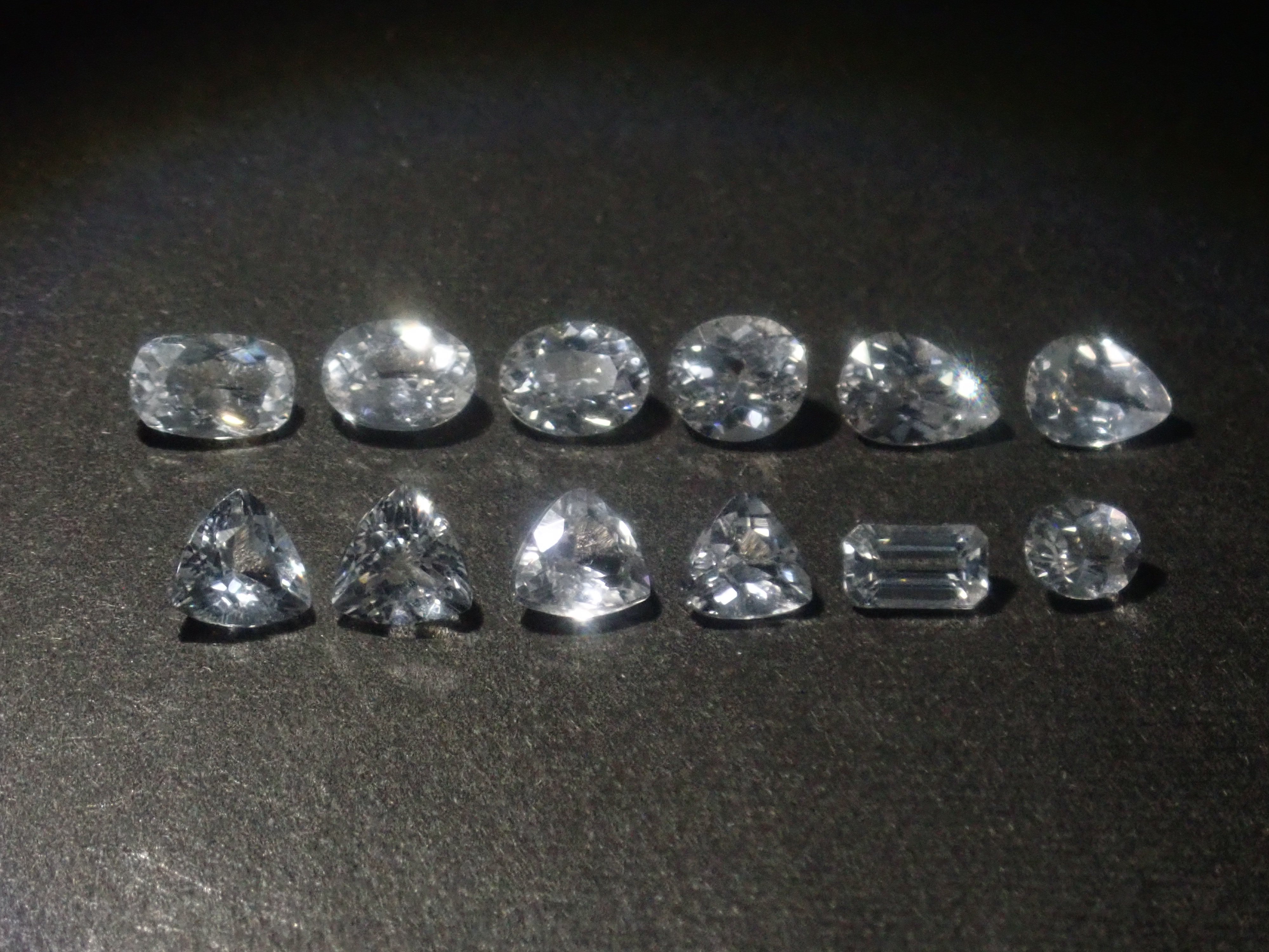 【5/23 22時販売】《限定12石》ロシア産フェナカイト1石ルース（平均0.35ct）《複数購入割引有》