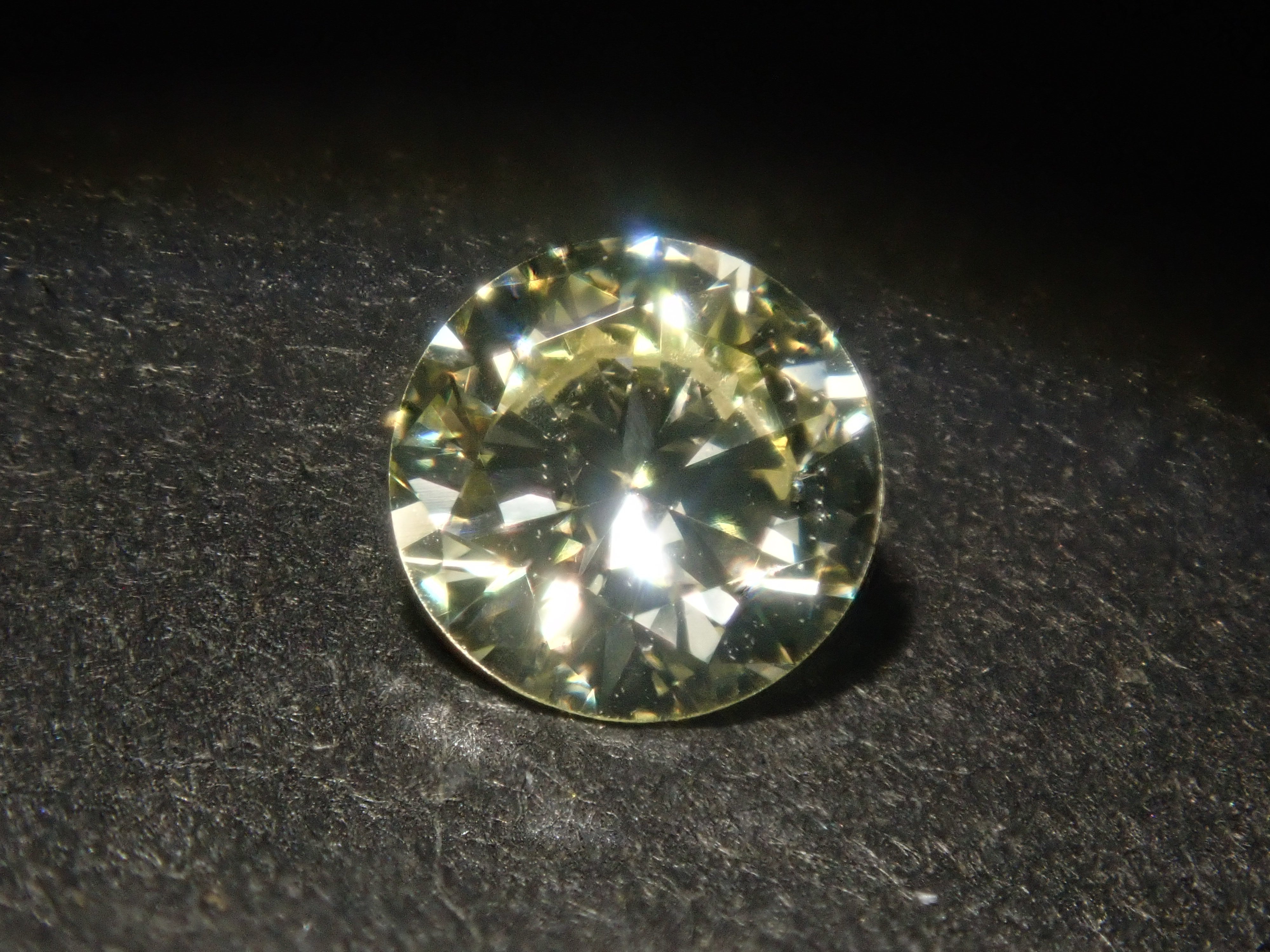 【5/29 22時販売】《限定13石》通常39,800円VVS-2/4.3mm/ソーティング付きが当たる💎イエローダイヤモンドガチャ《複数購入割引有》